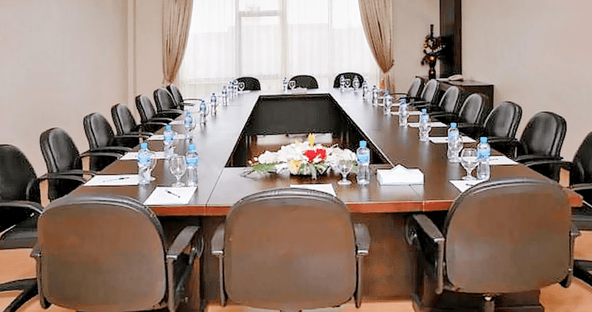 Royal Phoenica Hotel