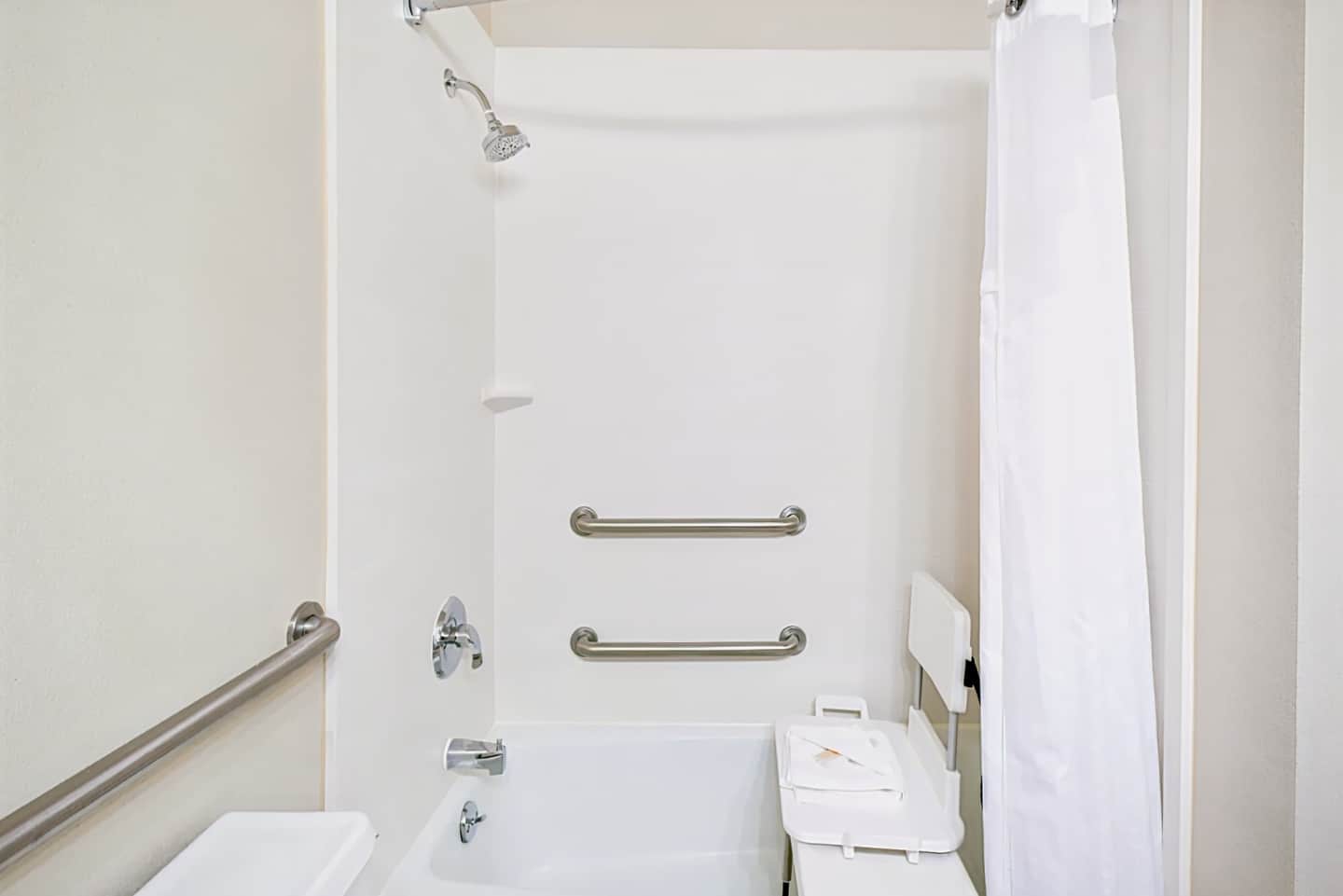 Holiday Inn Roanoke - Tanglewood Route 419 & I 581, an IHG Hotel