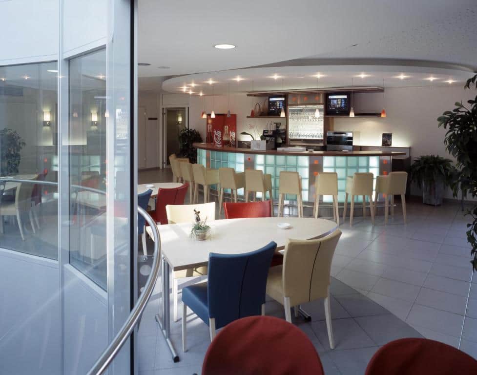 B&B Hotel Lully 3 Lakes