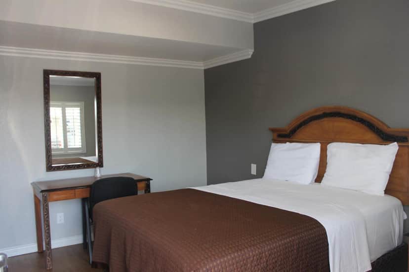 Town House Motel