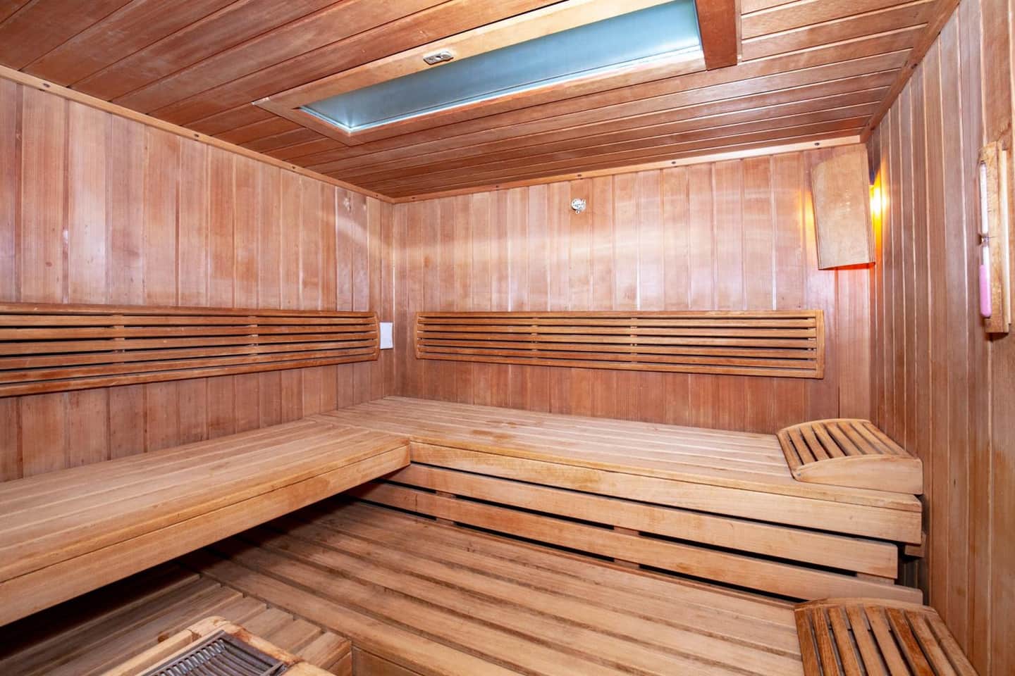 Relax Hotel & Spa