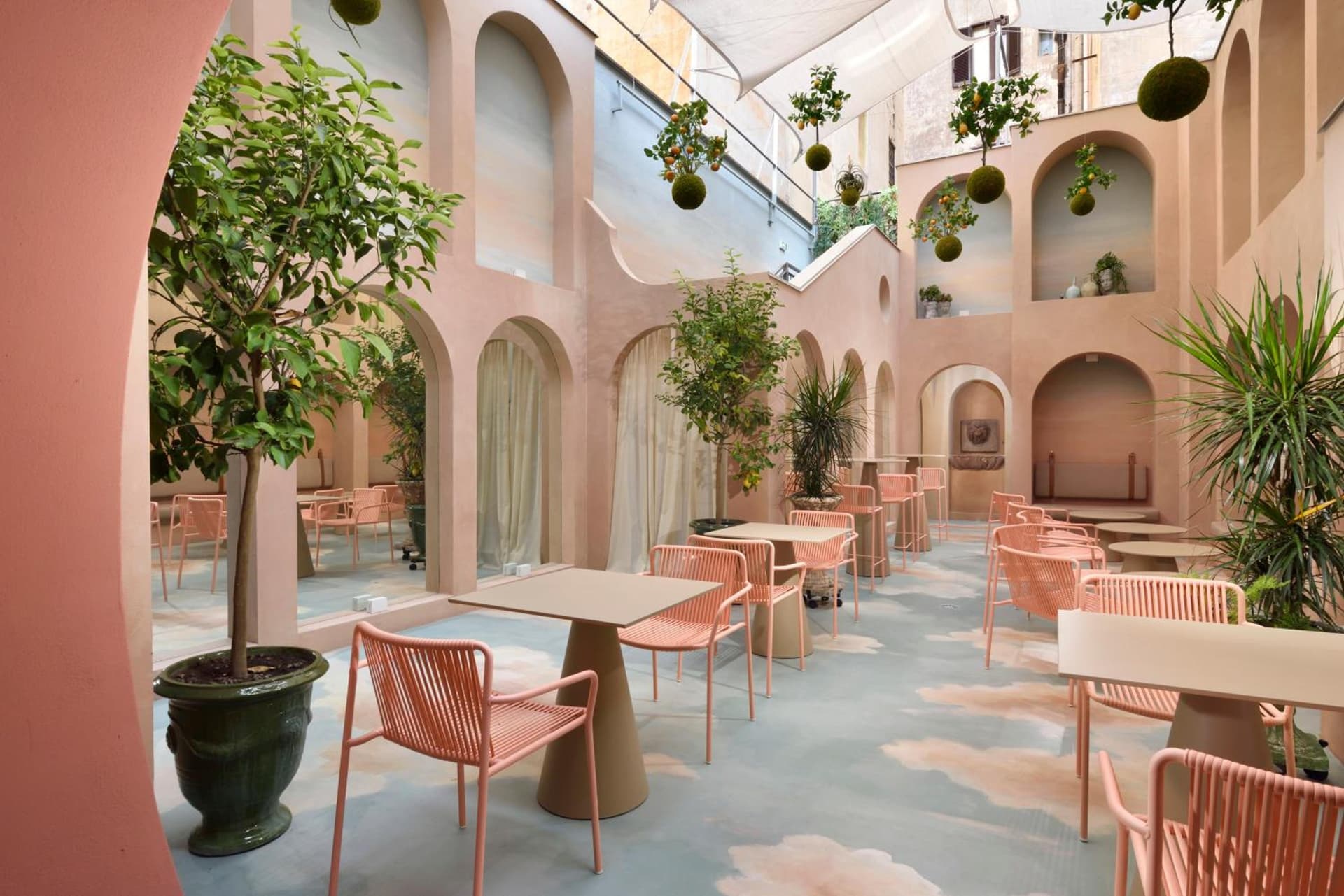 Leon's Place Hotel