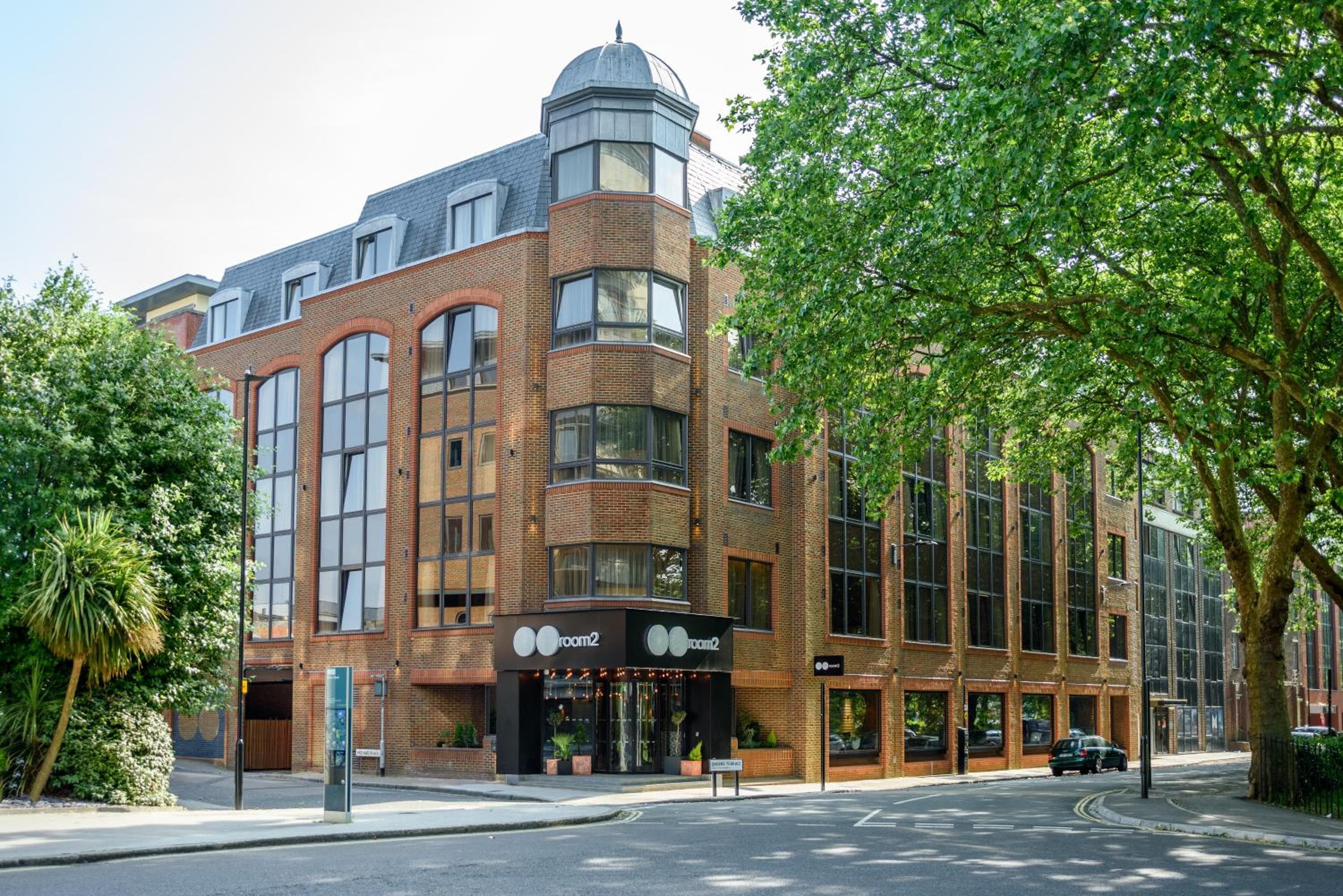 room2 Southampton Hometel