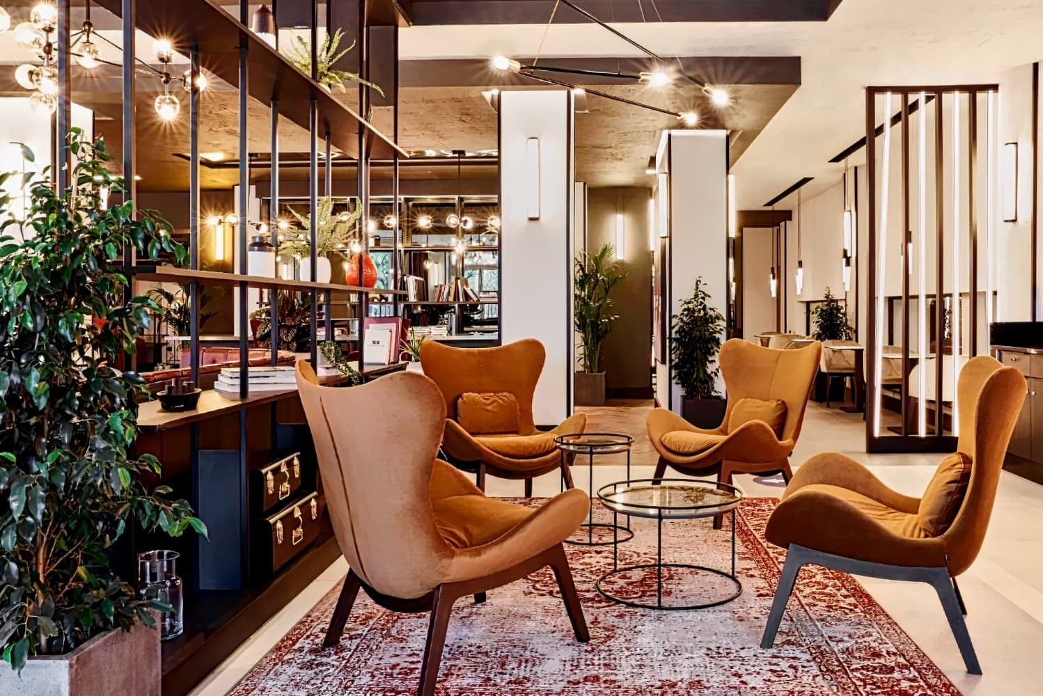 Radisson RED Heathrow