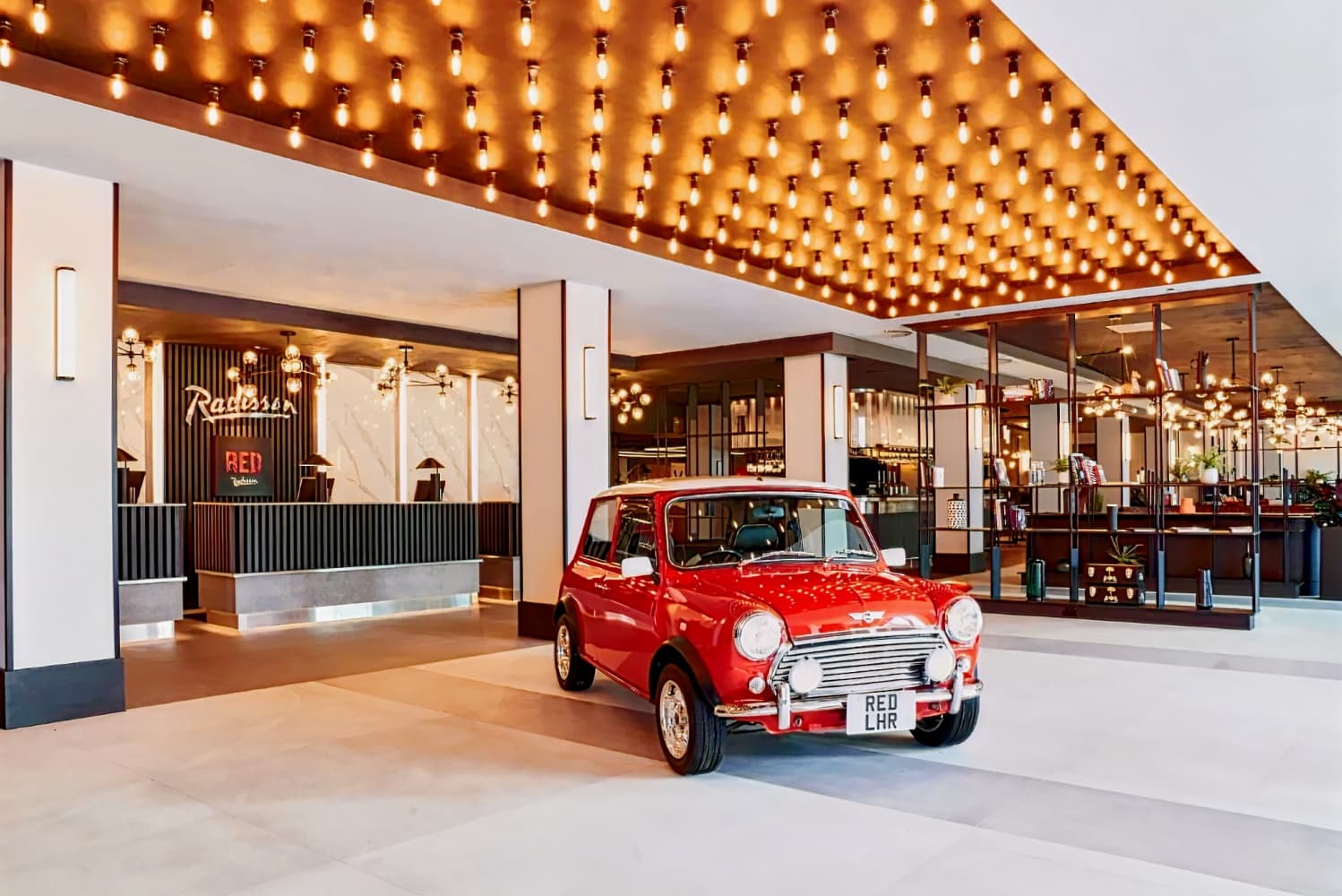 Radisson RED Heathrow