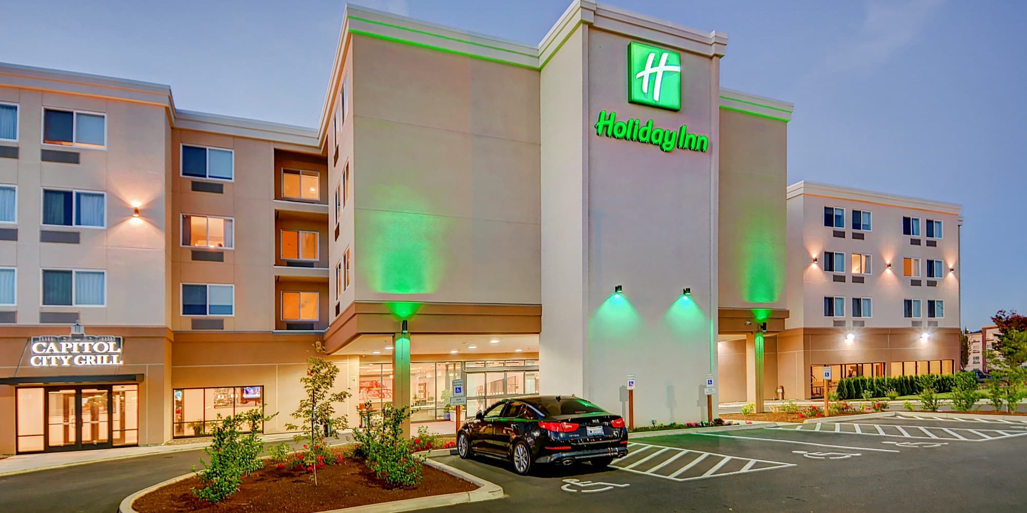 Holiday Inn Salem (I-93 at Exit 2) by IHG