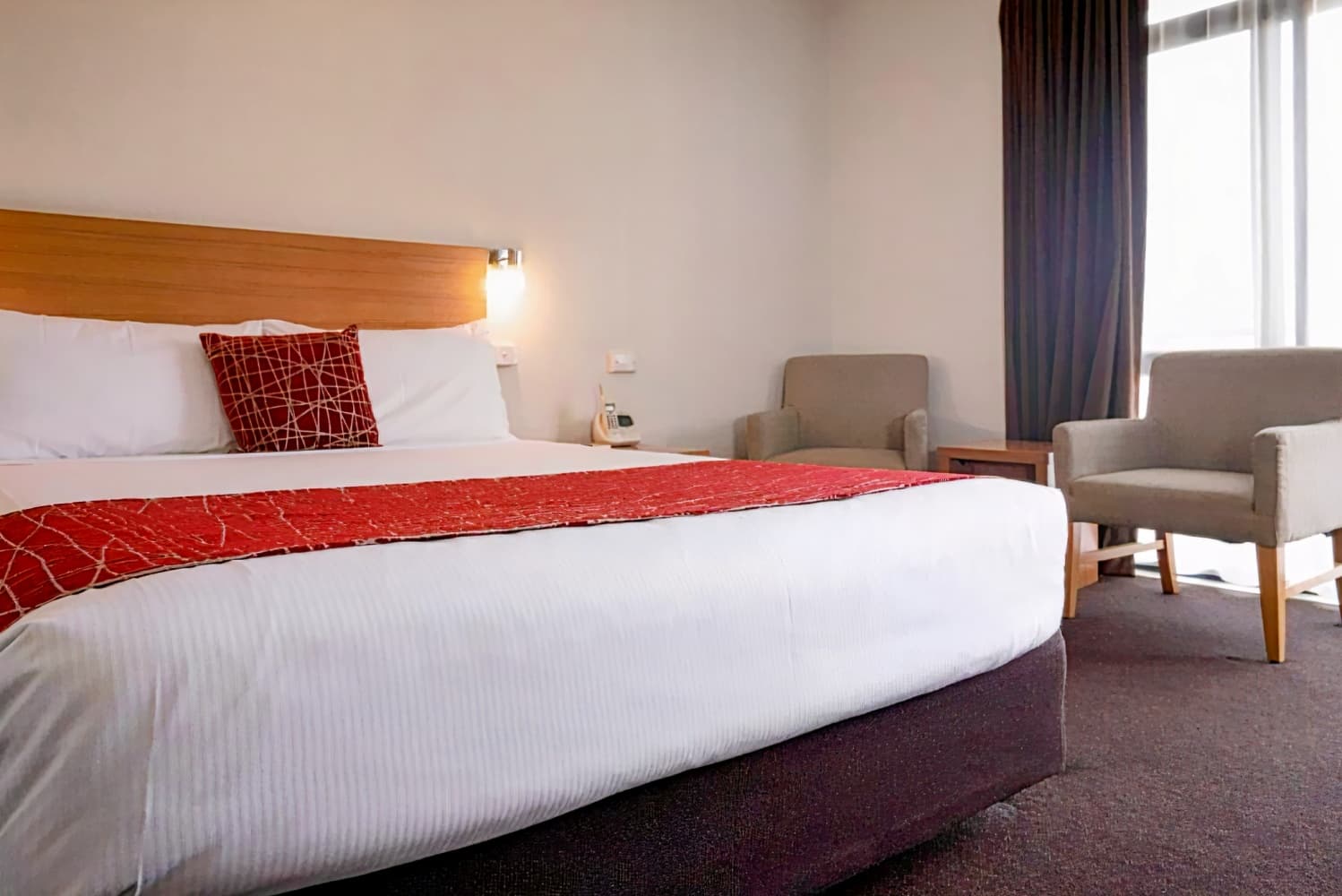 Admiralty Inn