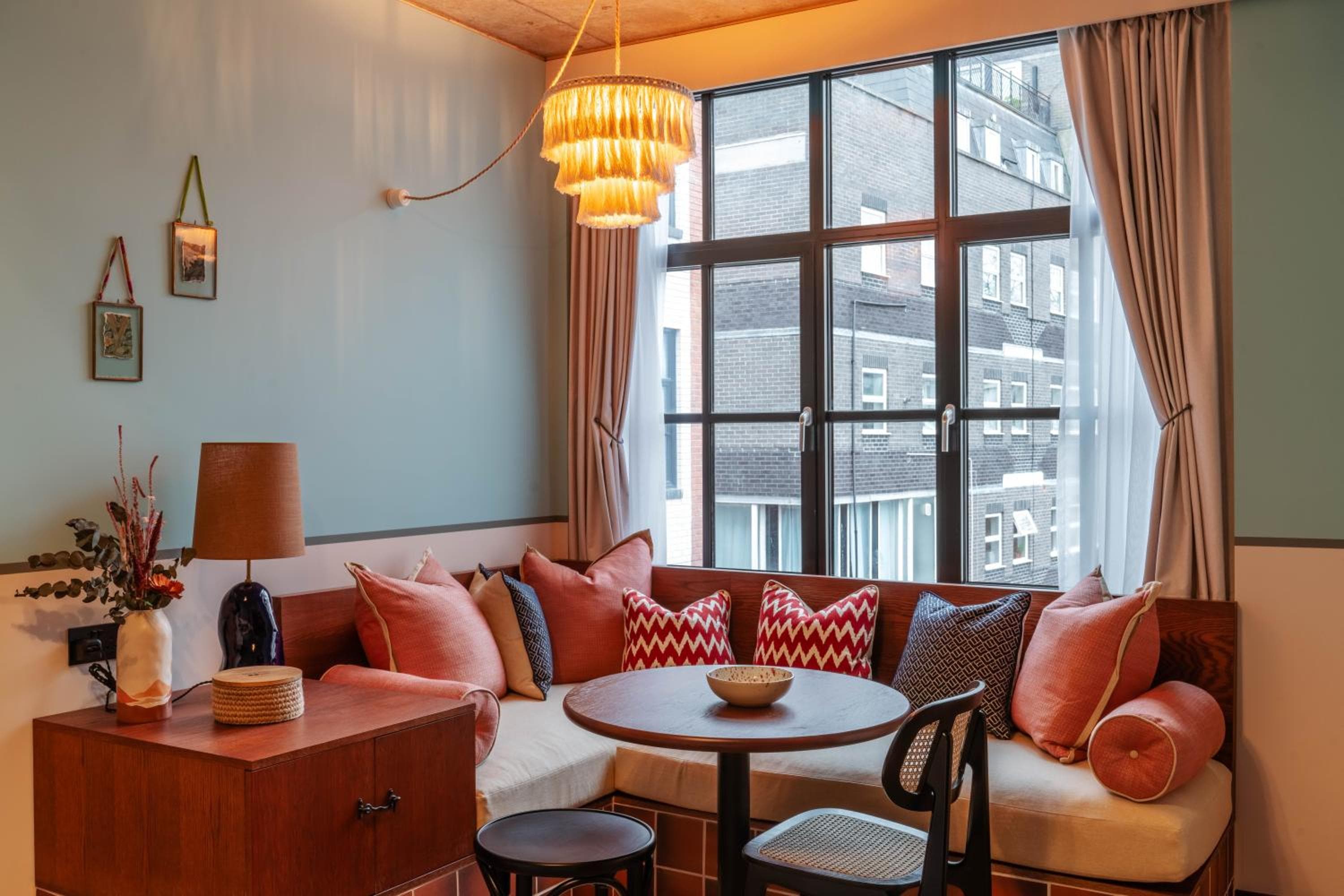 room2 Chiswick Hometel