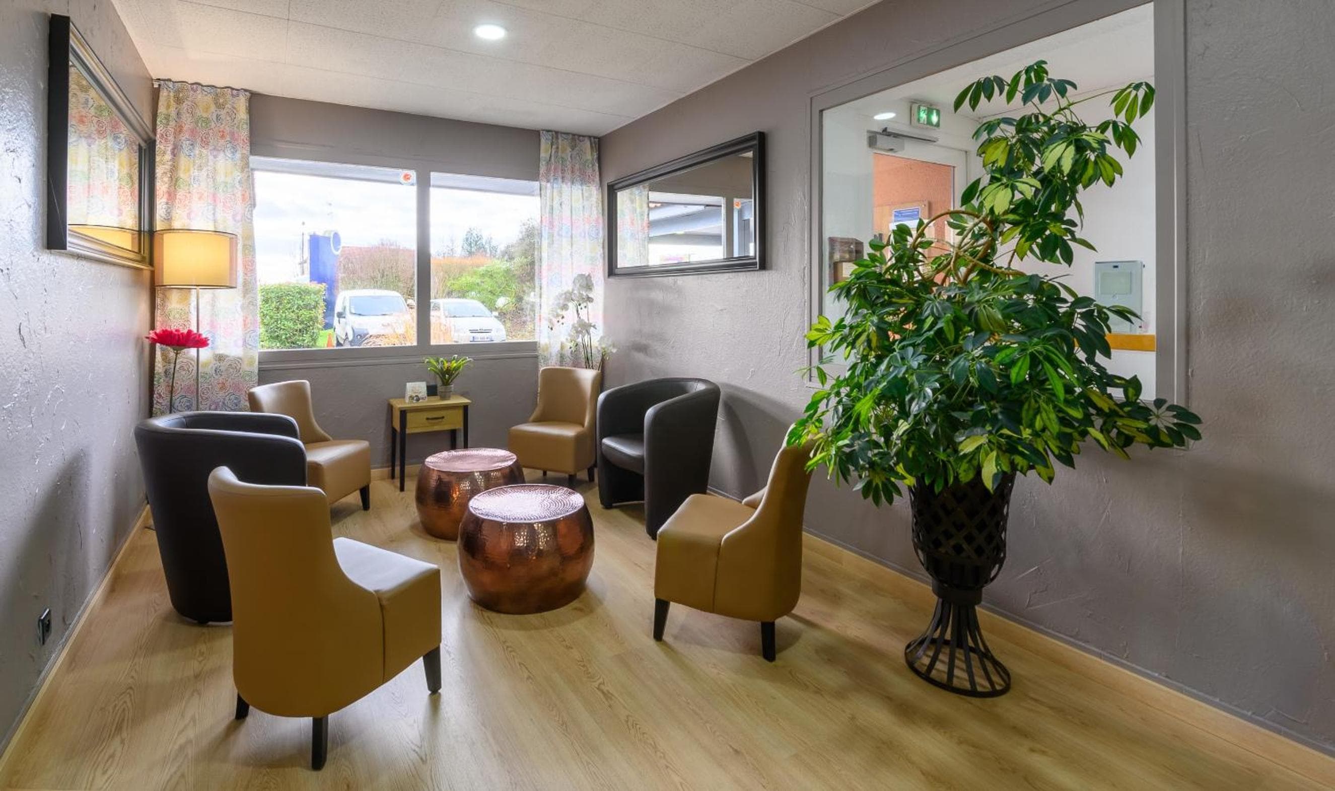 Brit Hotel Confort Cambrai