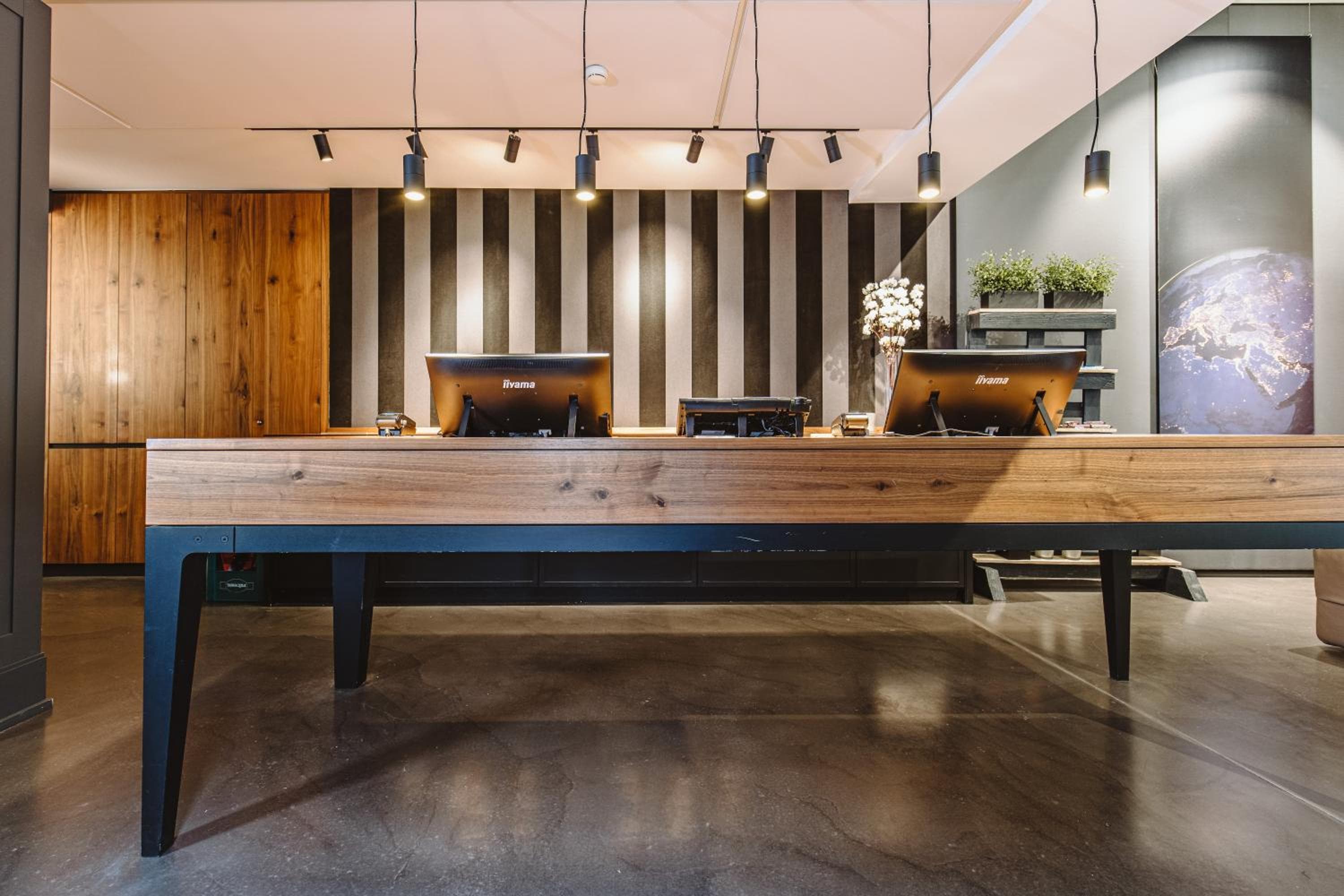 &REPEAT Köln Airport