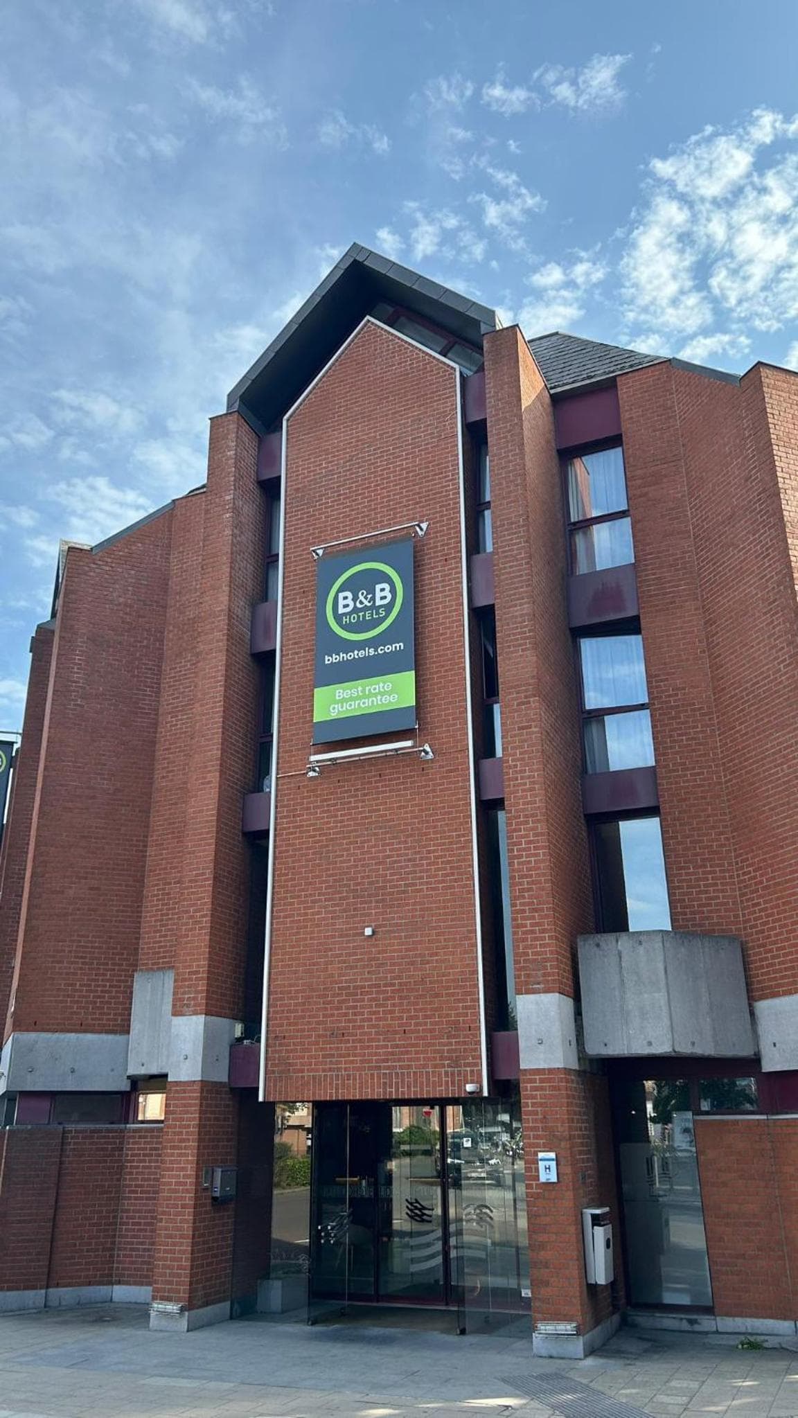 B&B HOTEL Mons Centre