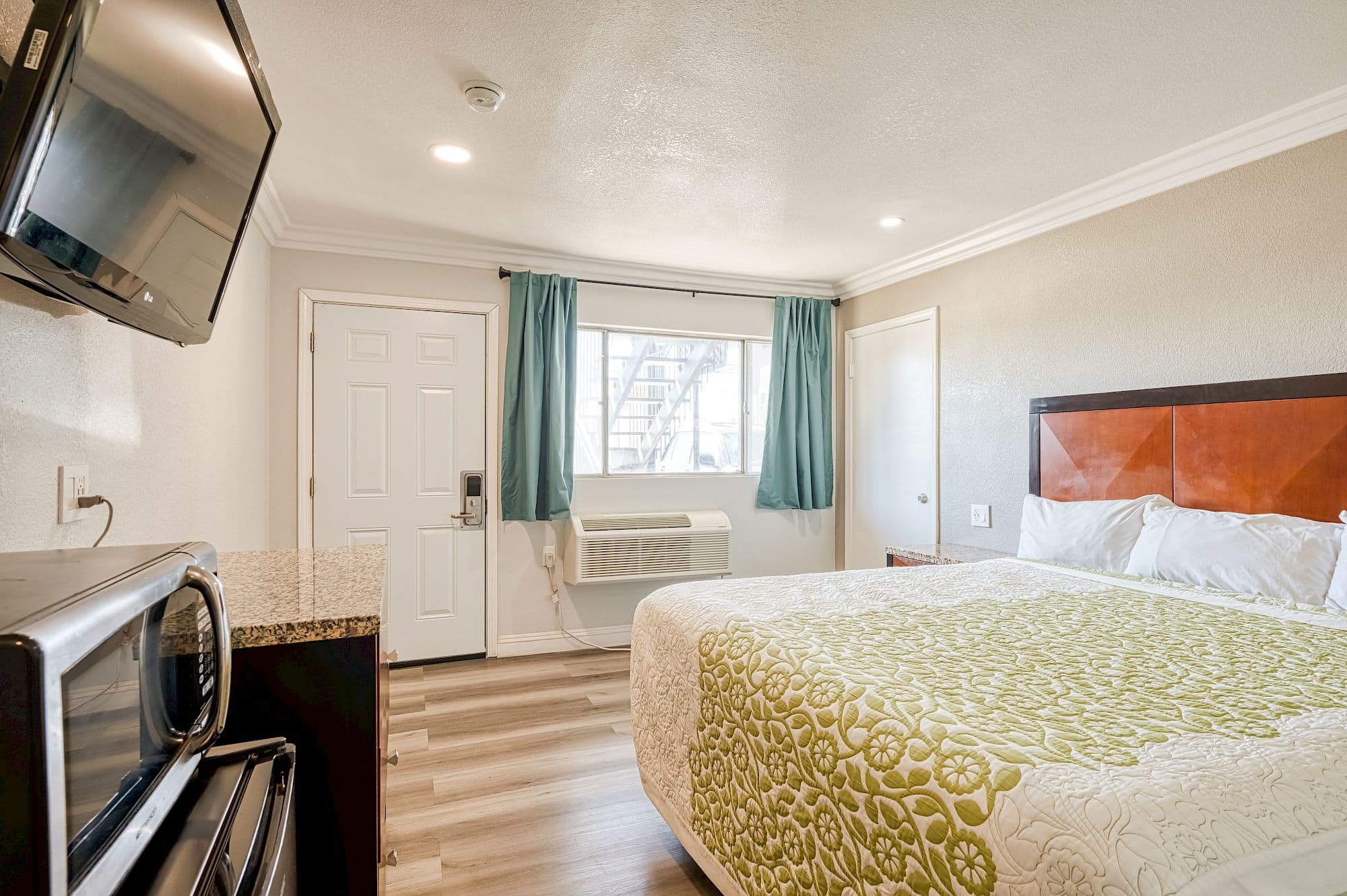 ERTH INN by AGA - Mojave