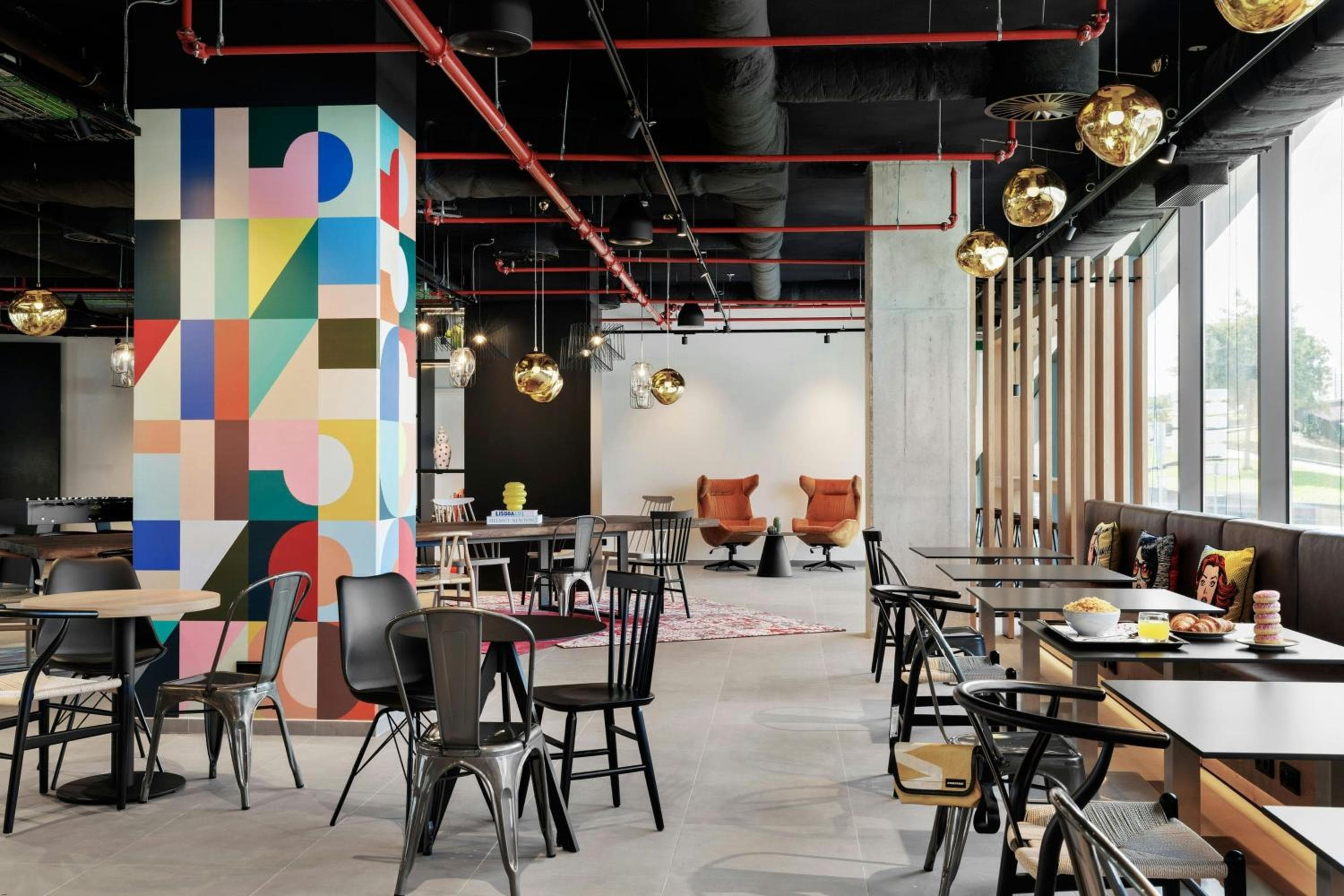 Moxy Alfragide Lisboa