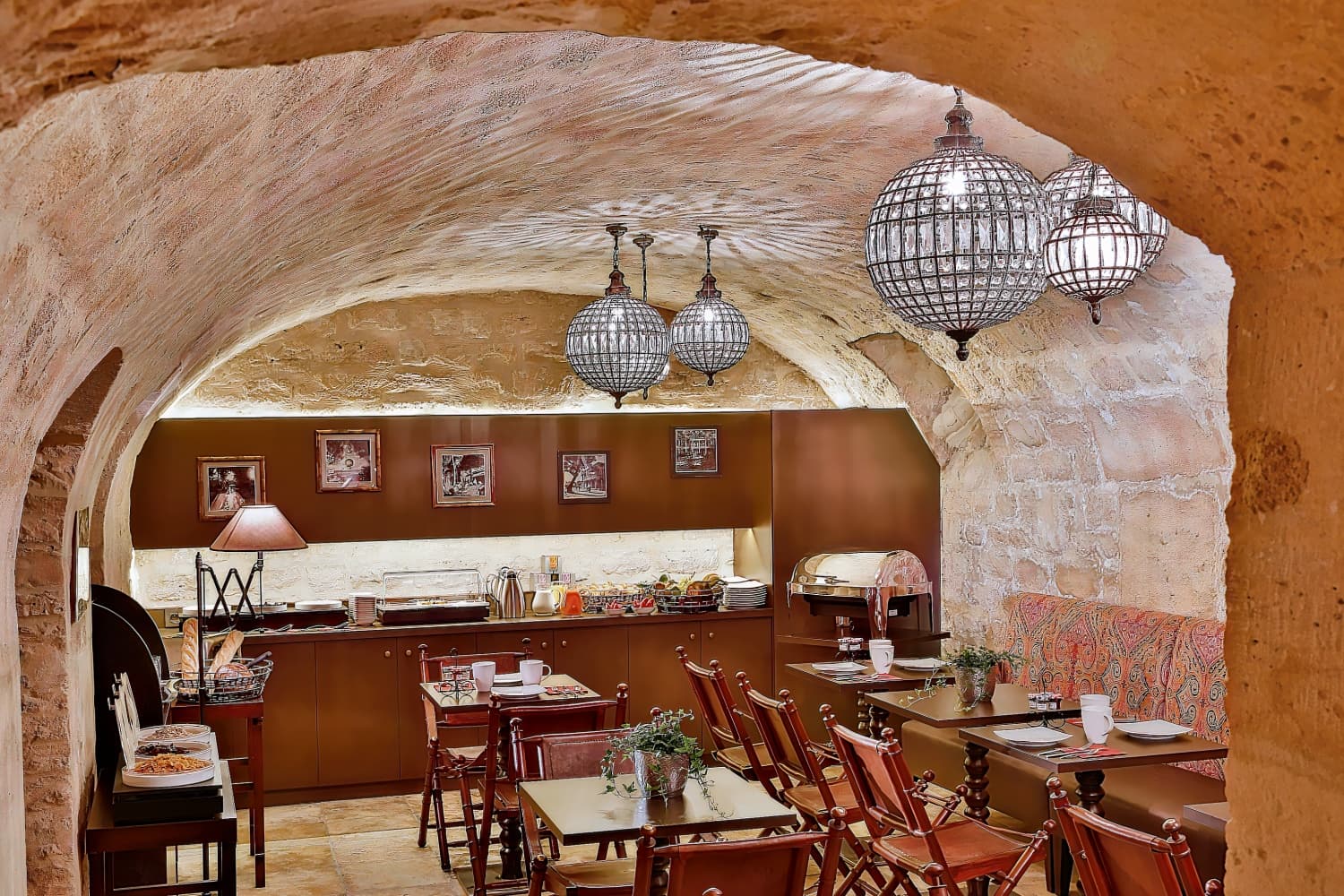 R. Kipling Hotel by Happyculture