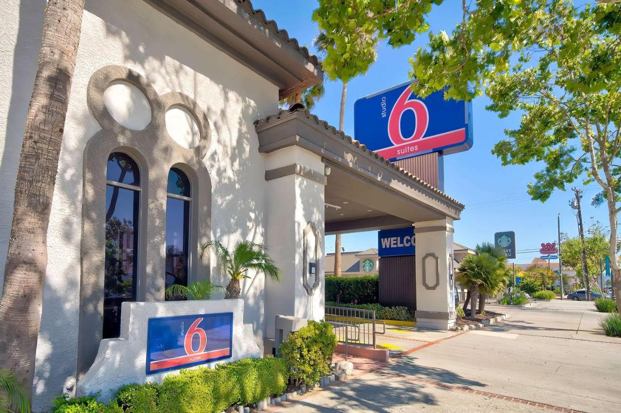 Studio 6 Suites Lawndale