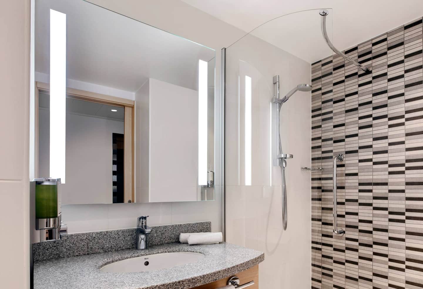Hampton By Hilton Bristol Airport