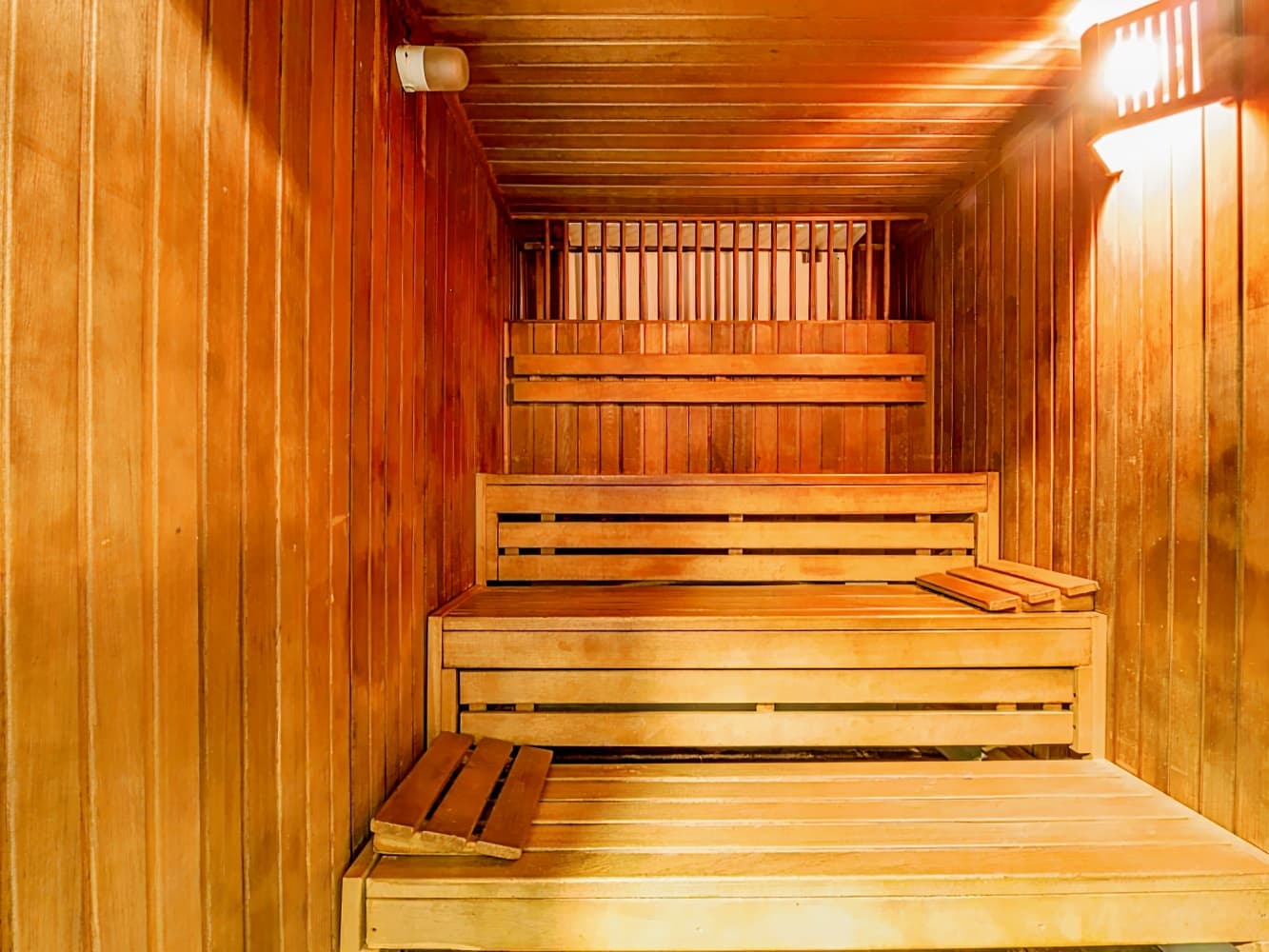 Guildford Harbour Hotel