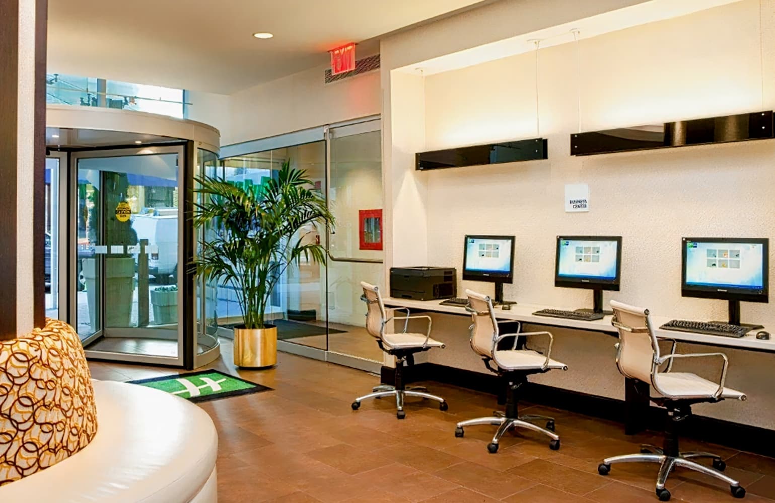 Holiday Inn Express Times Square South