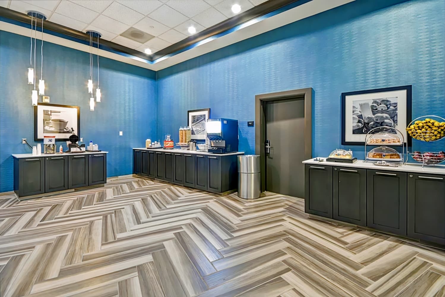 Hampton Inn & Suites Los Angeles Burbank Airport