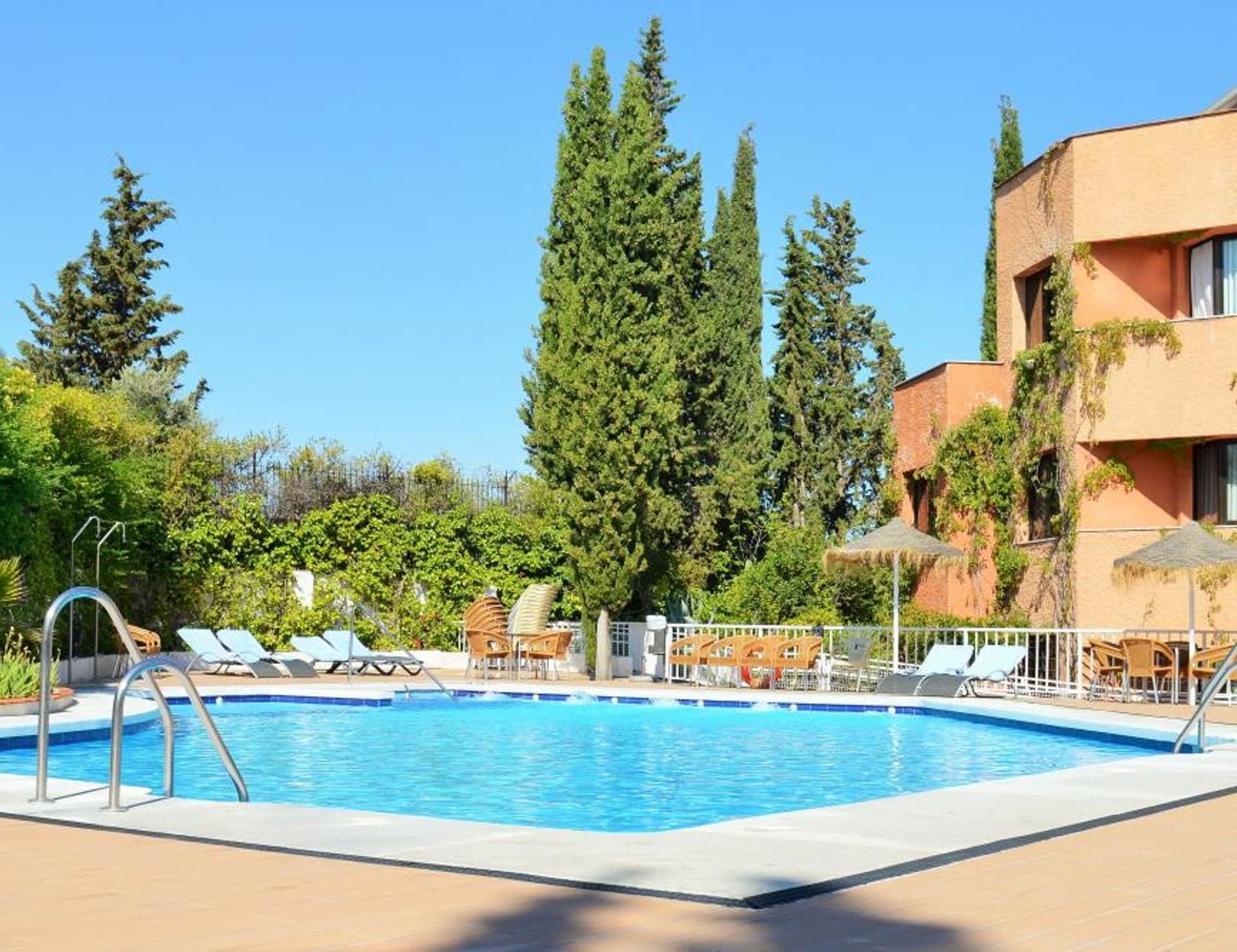 Hotel Alixares