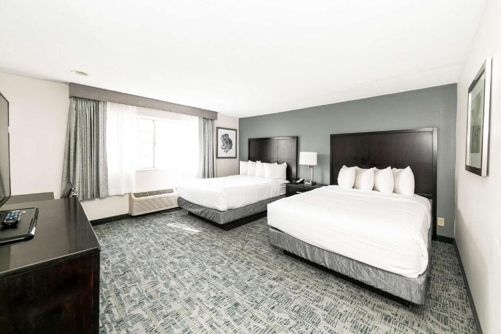 Best Western San Diego Zoo/SeaWorld Inn & Suites