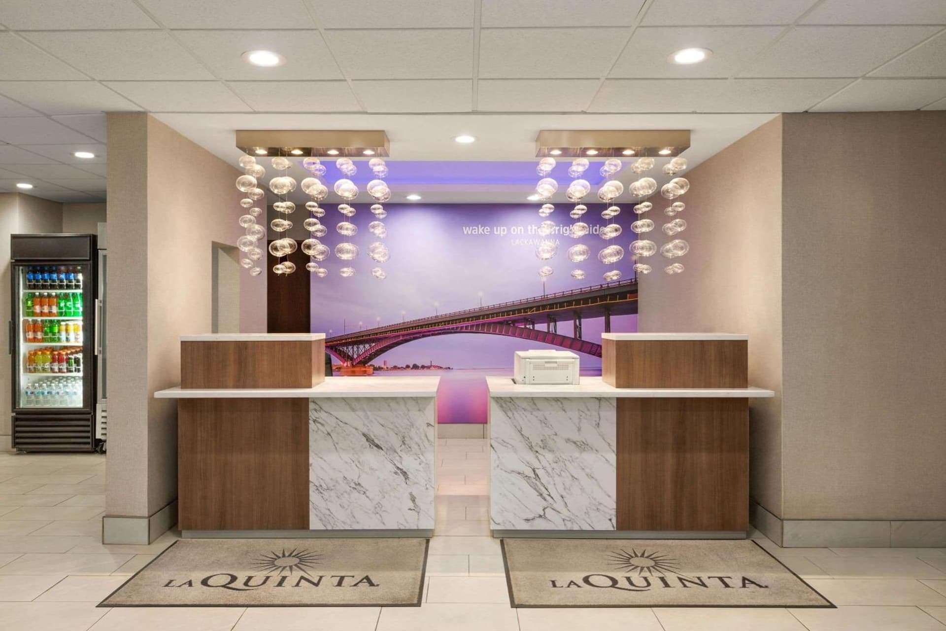 La Quinta Inn & Suites by Wyndham Lackawanna