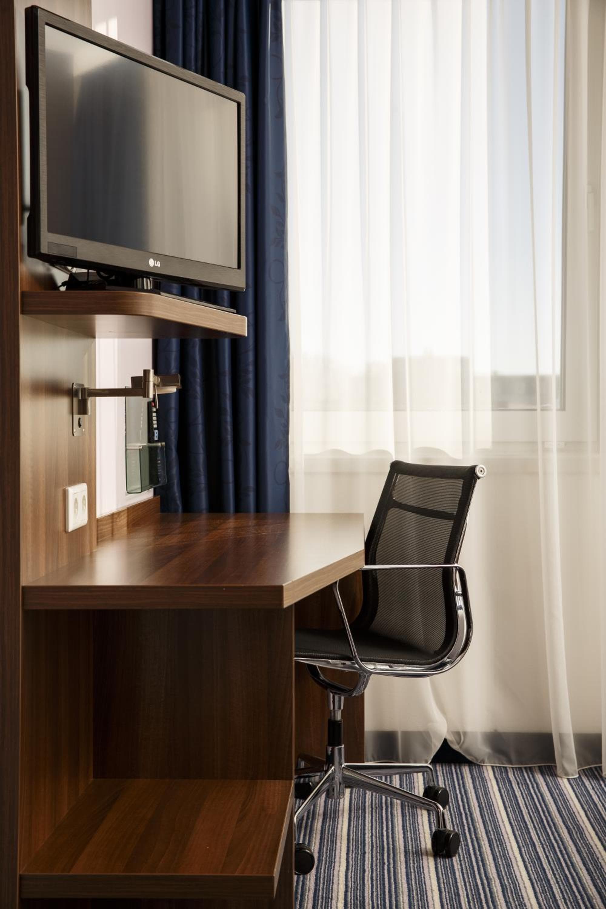 Holiday Inn Express Arnhem, an IHG Hotel