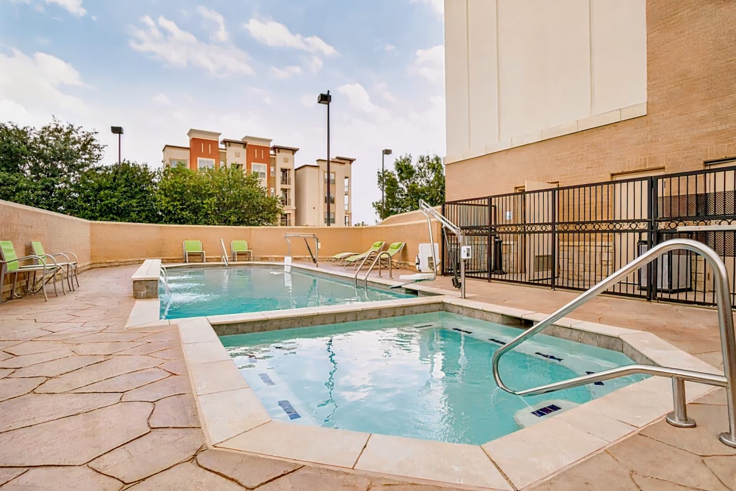 Holiday Inn Express Hotel & Suites Dallas NE - Allen