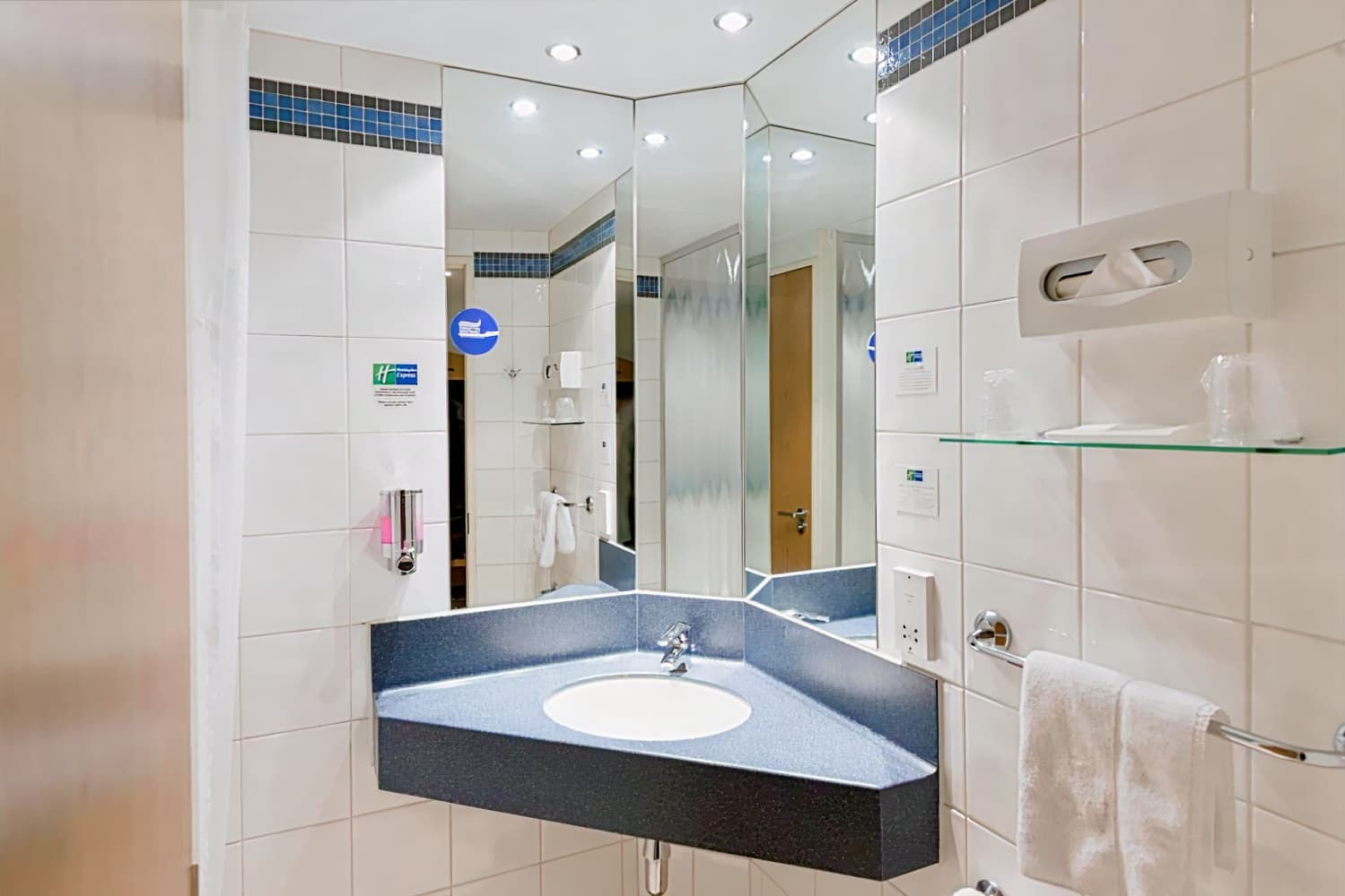 Holiday Inn Express Portsmouth Gunwharf Quays
