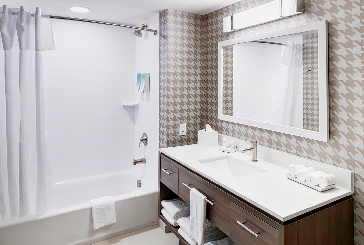 Home2 Suites By Hilton Jacksonville Airport