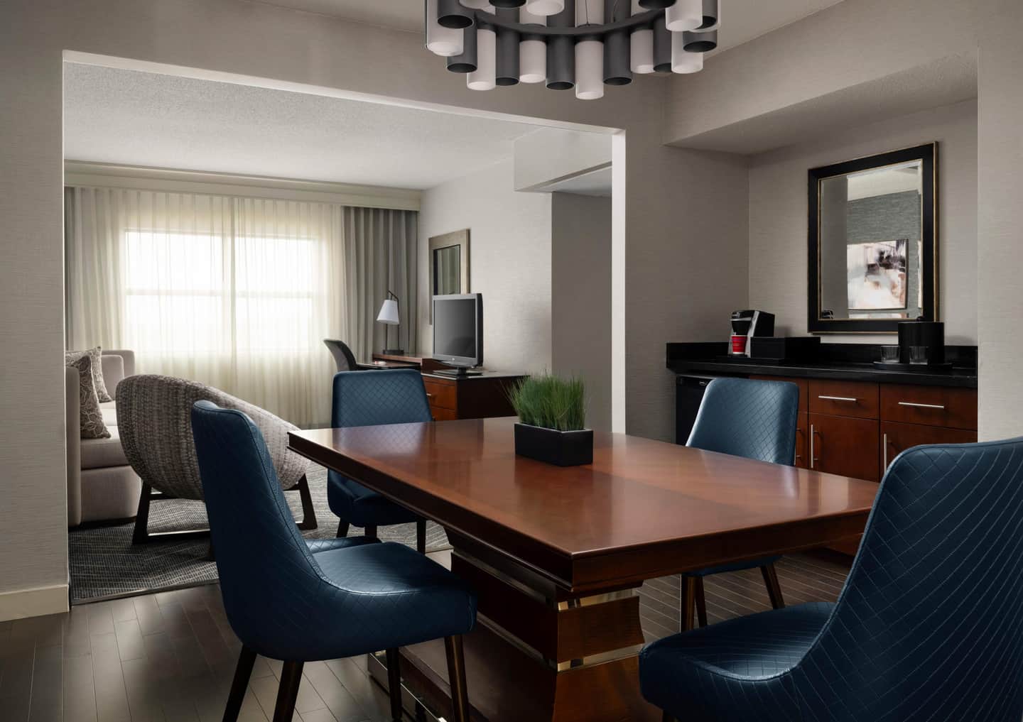 Minneapolis Marriott Northwest Hotel & Conference Center