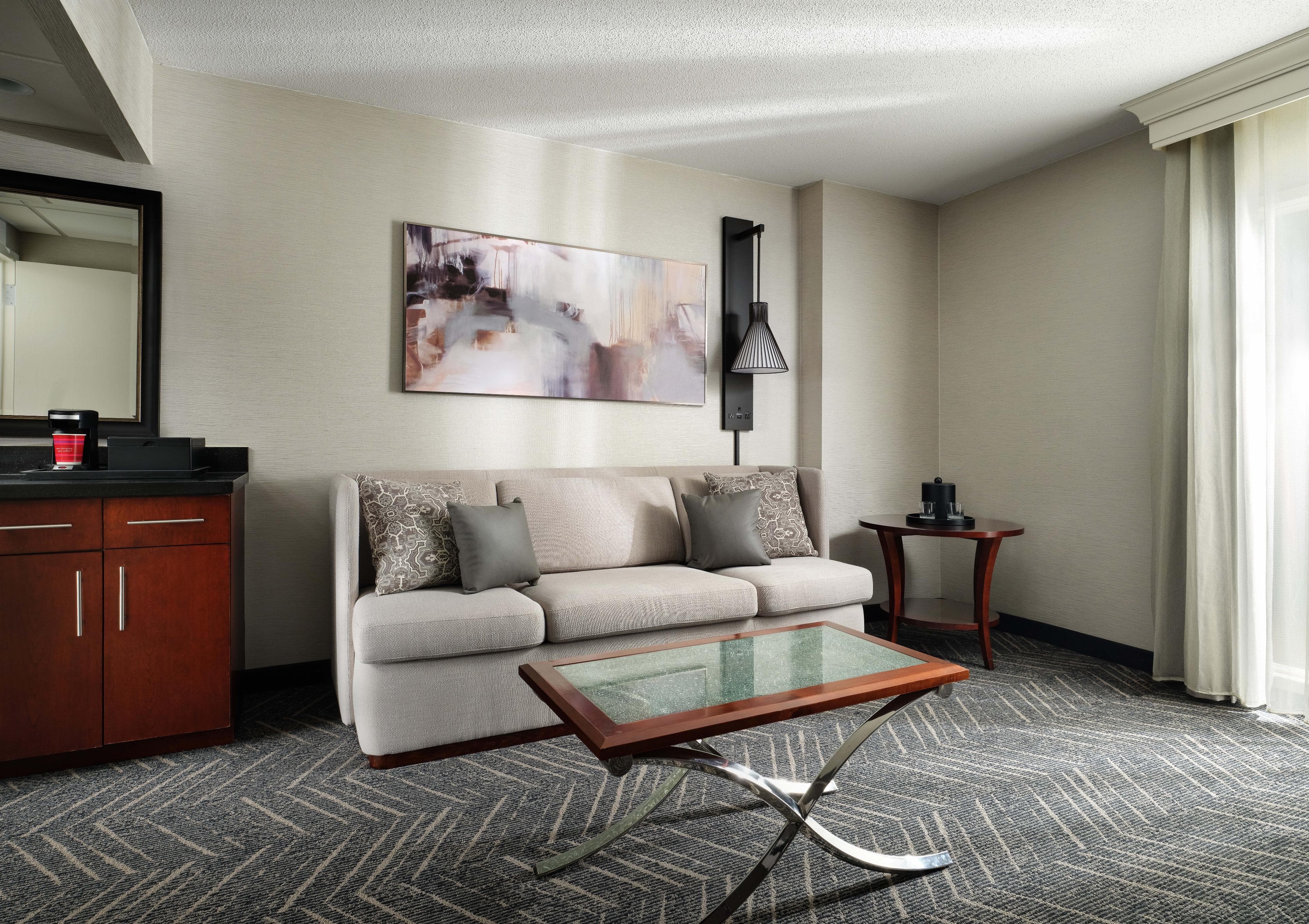 Minneapolis Marriott Northwest Hotel & Conference Center