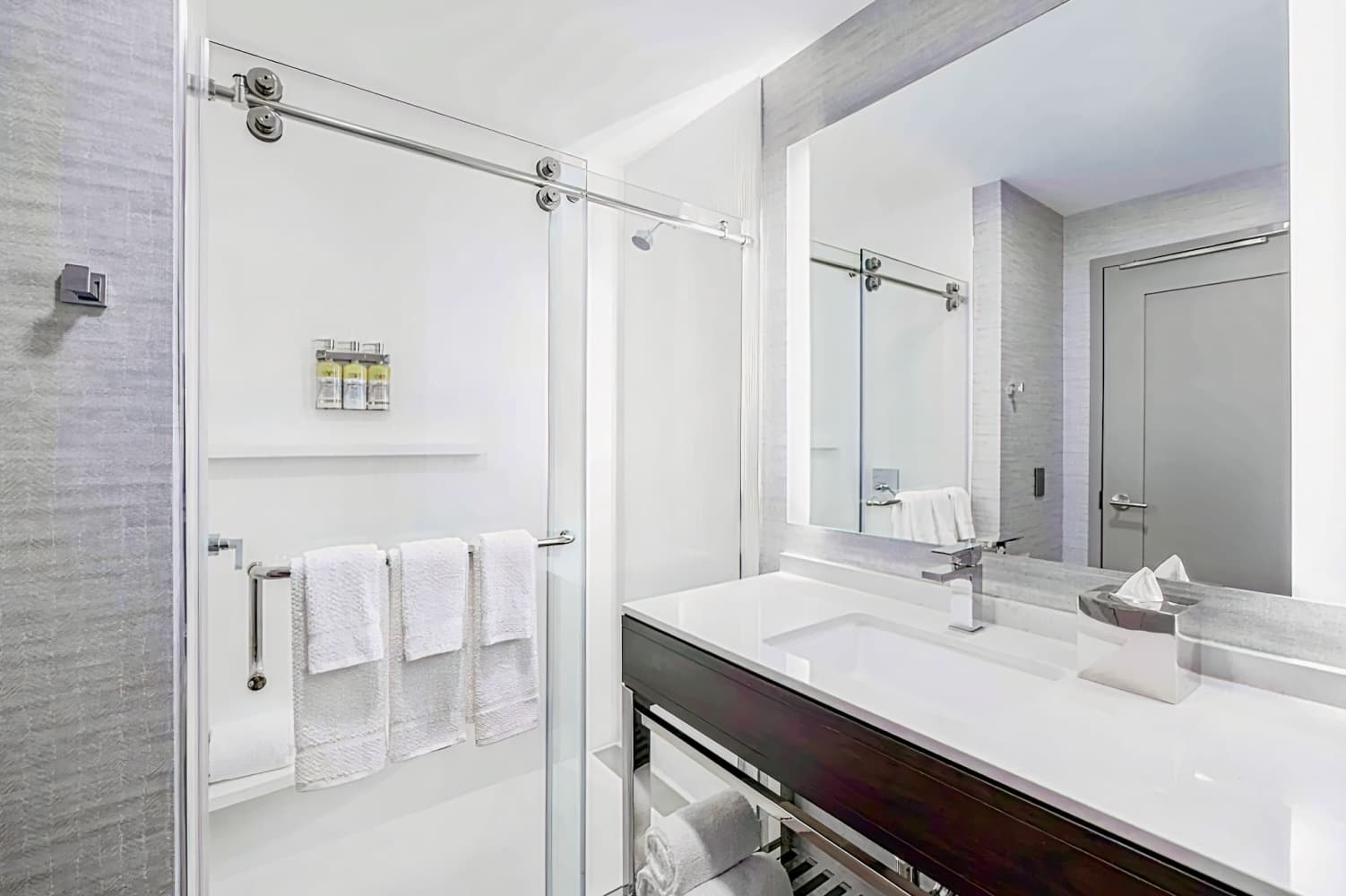 Staybridge Suites Boston Logan Airport - Revere