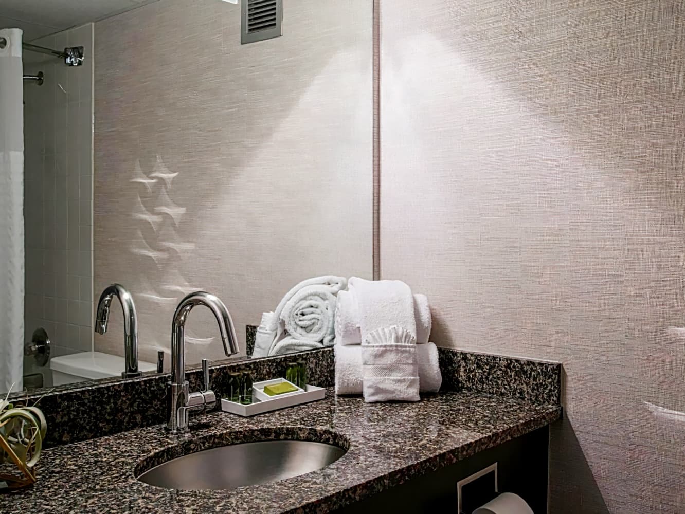 Hotel Preston Nashville Airport