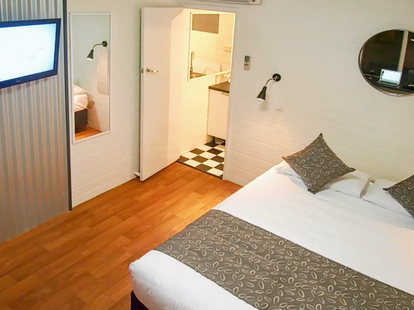 Siesta Central Apartments
