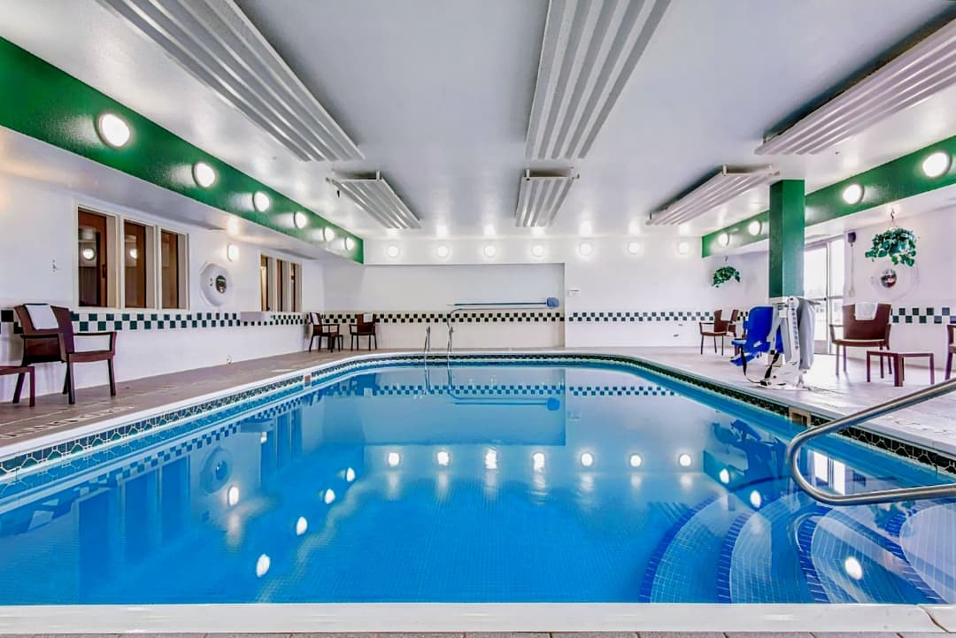 Comfort Suites Rochester Henrietta University Area