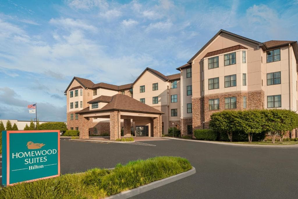 Homewood Suites by Hilton Carle Place - Garden City