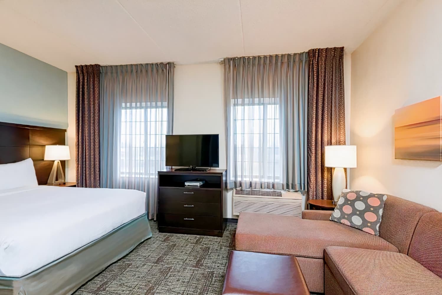 Staybridge Suites Chicago-Oakbrook Terrace, an IHG Hotel