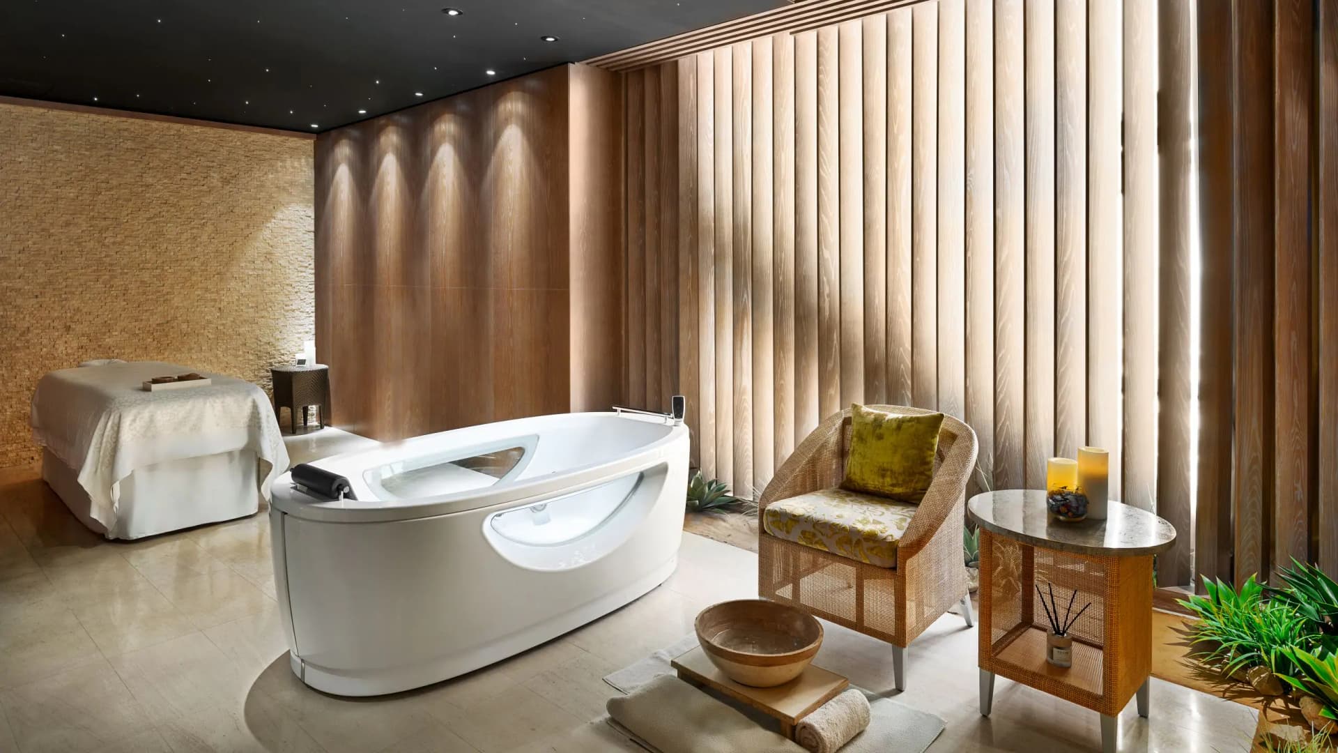 Andaz Capital Gate, Abu Dhabi - a Concept by Hyatt