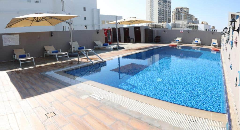 Grand Kingsgate Waterfront Hotel by Millennium