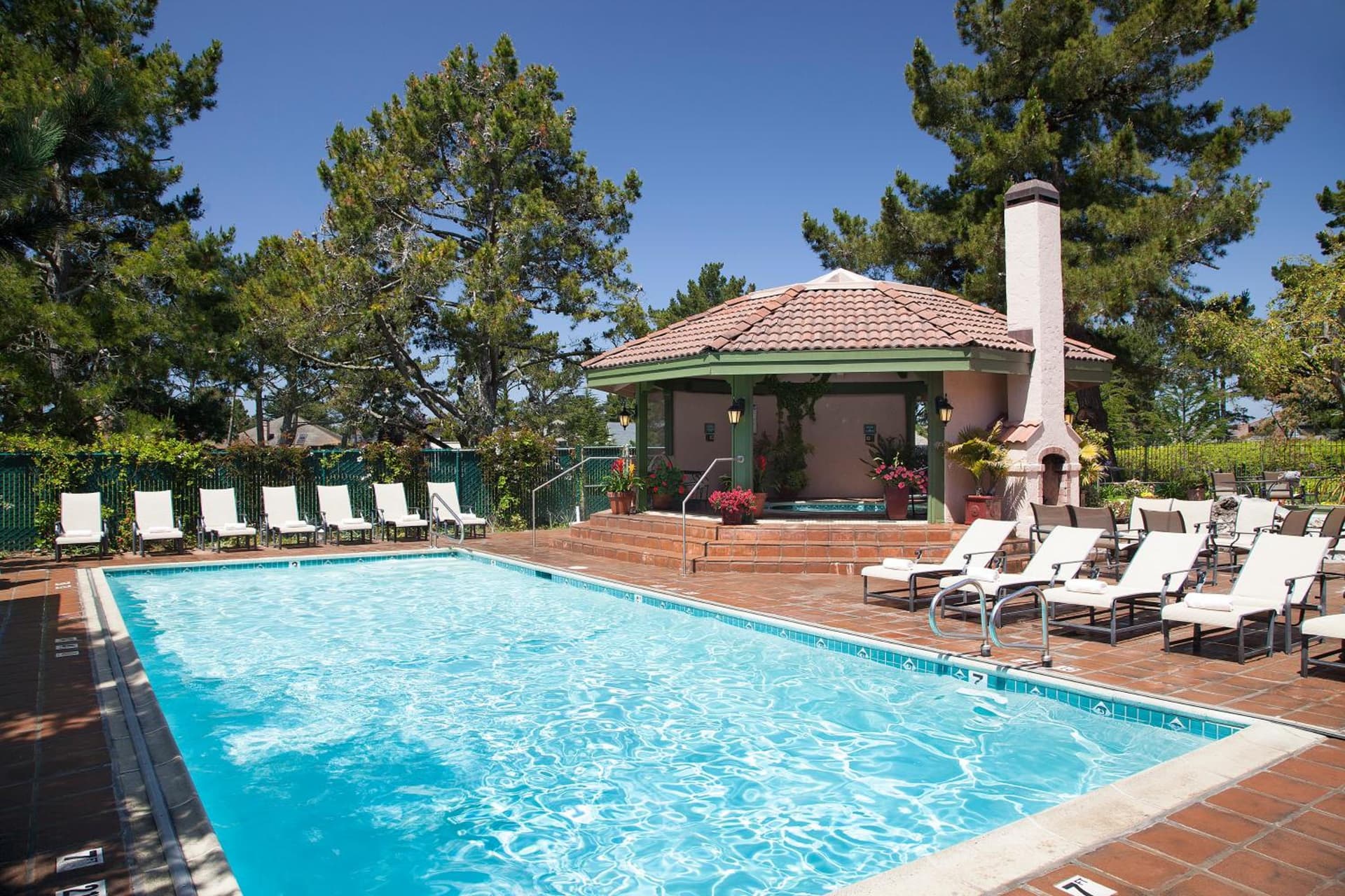 Half Moon Bay Lodge