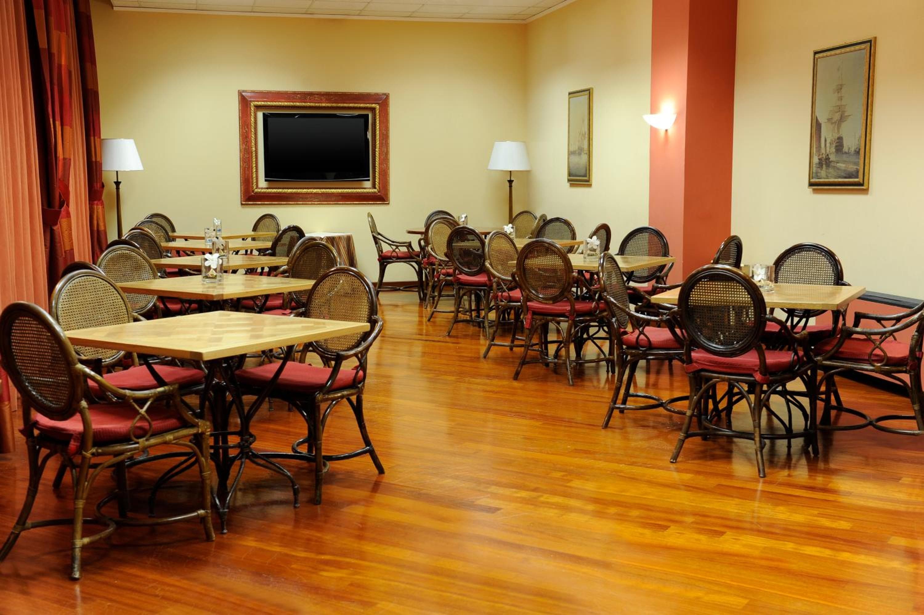 Tower Genova Airport - Hotel & Conference Center