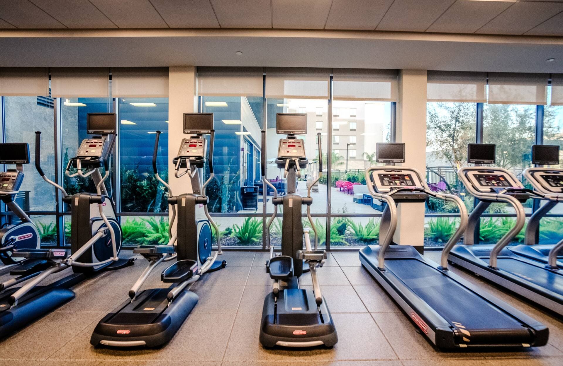 Hampton Inn Long Beach Airport