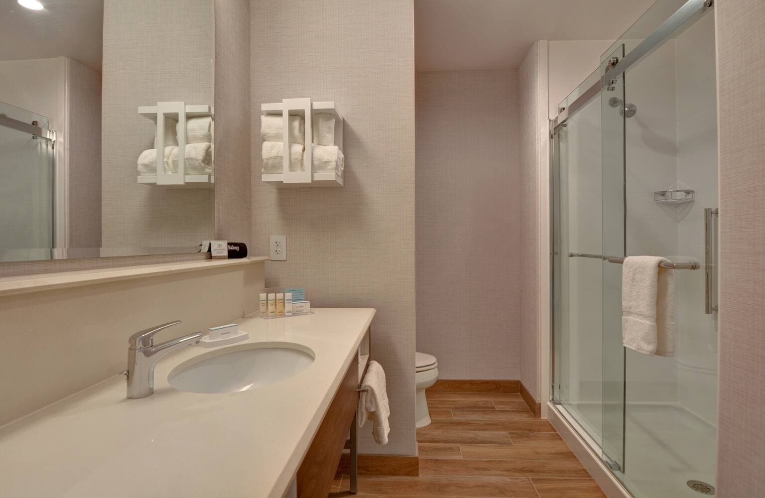 Hampton Inn & Suites Nashville Downtown Capitol View