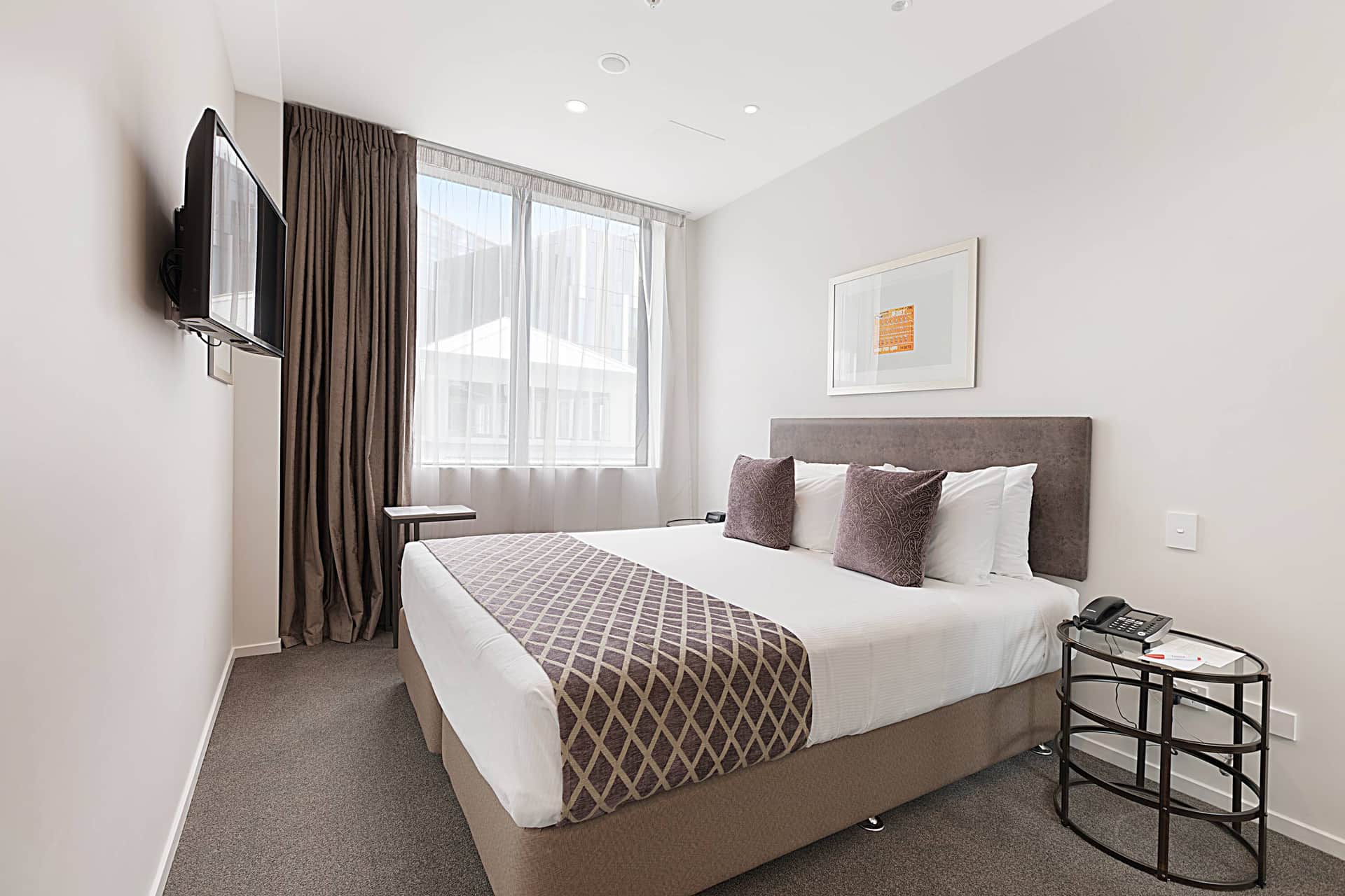 Ramada Suites Victoria Street West