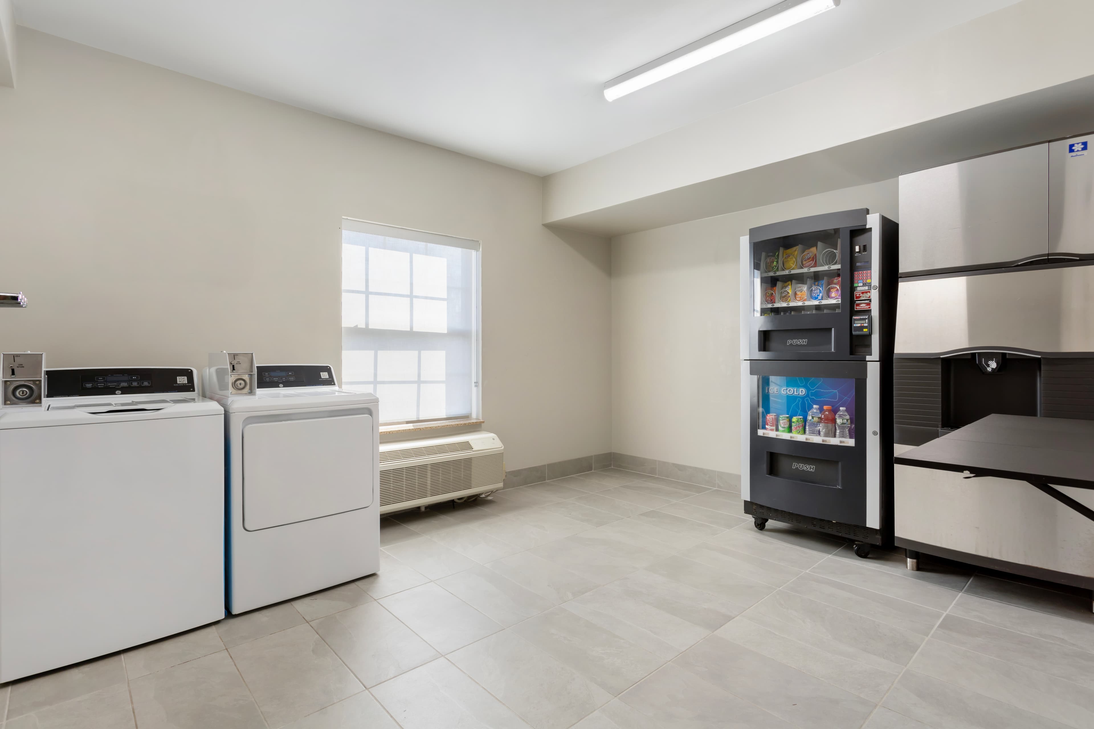 Comfort Suites East Brunswick - South River