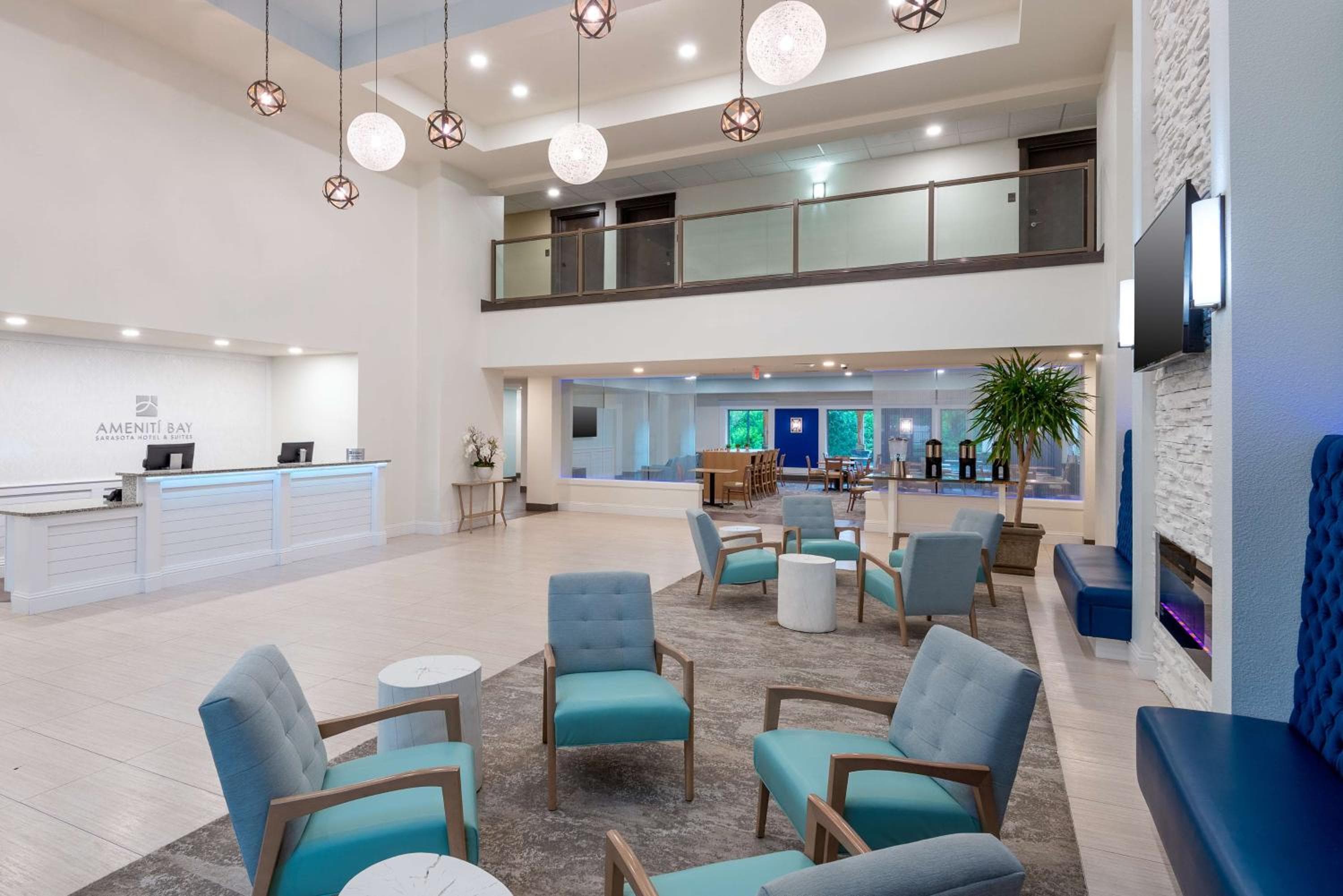 Ameniti Bay - Best Western Signature Collection