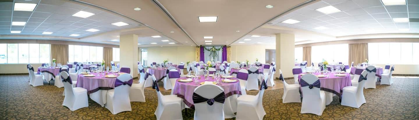 Acclaim Hotel by CLIQUE