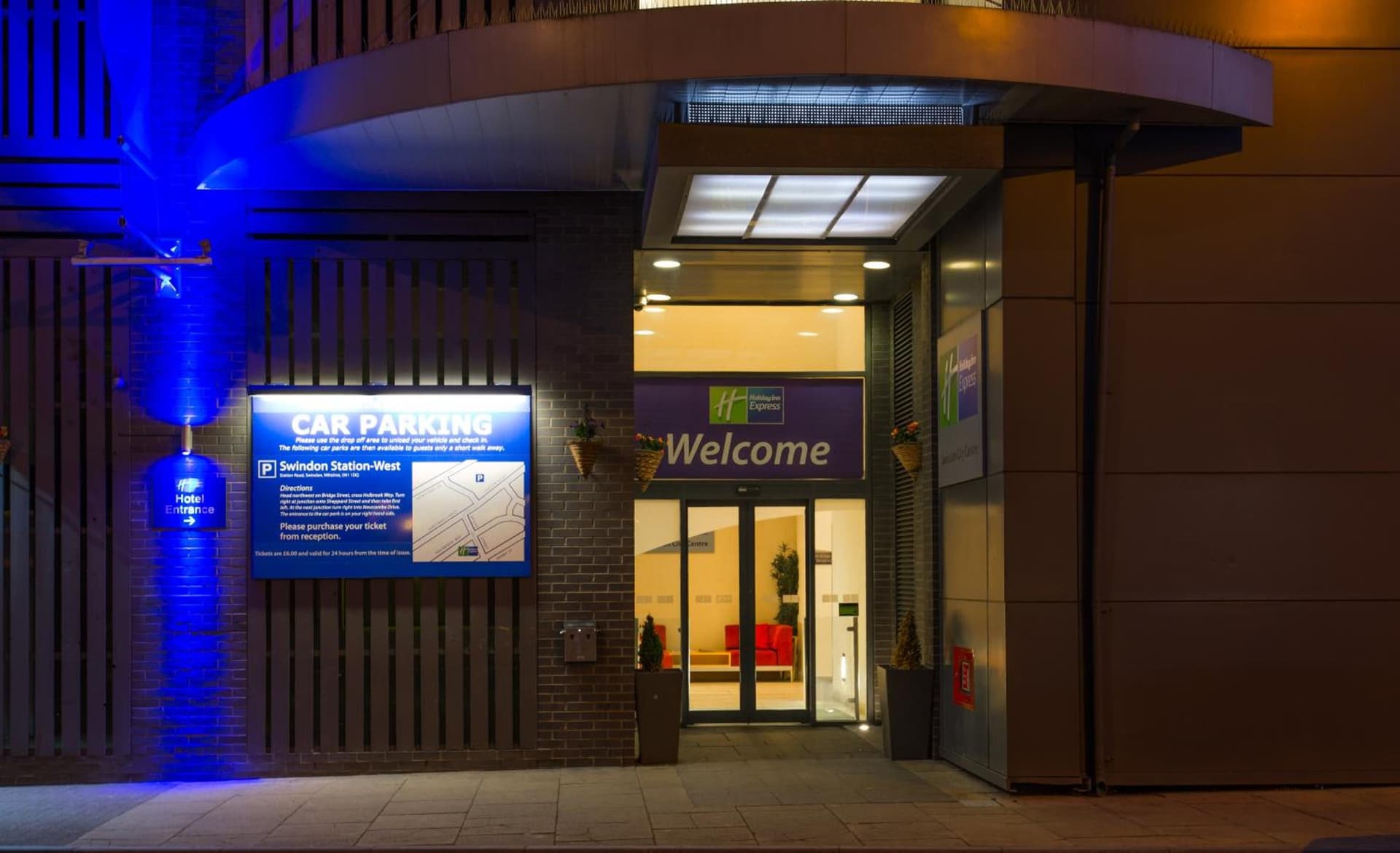 Holiday Inn Express - Swindon City Centre