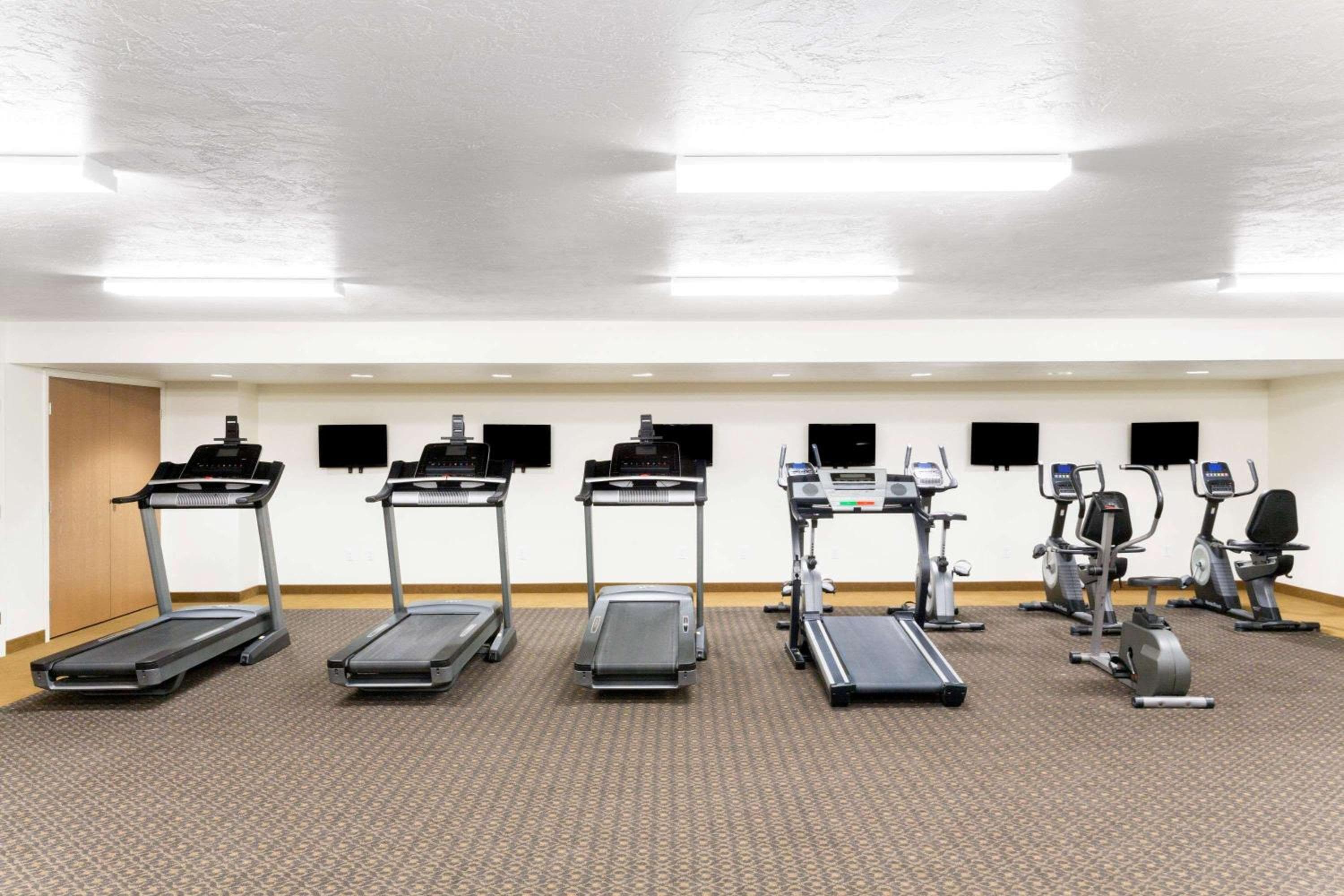 Super 8 by Wyndham Montpelier